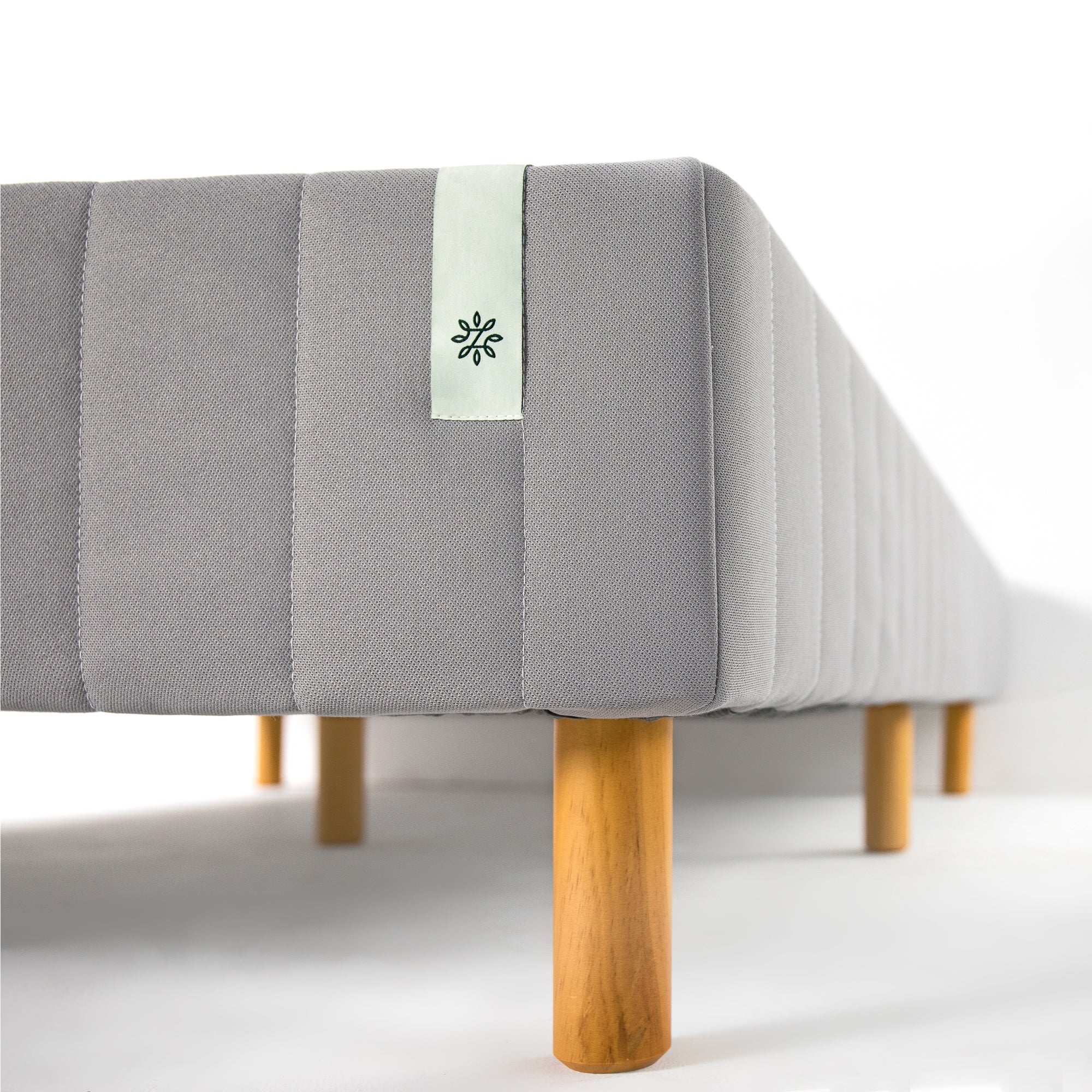 Zinus Priage by  GOOD DESIGN Winner Grey Metal Mattress Foundation, 16 Inch Platform Bed