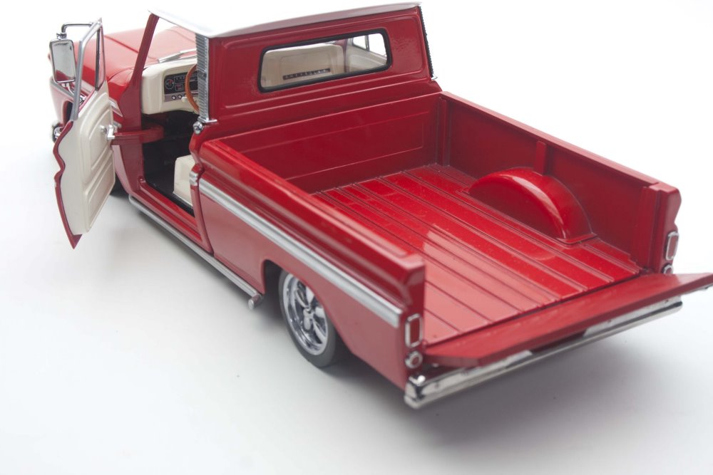 1965 Chevy C-10 Styleside Pickup Lowrider, Red - Sun Star 1365 - 1/18 scale Diecast Model Toy Car