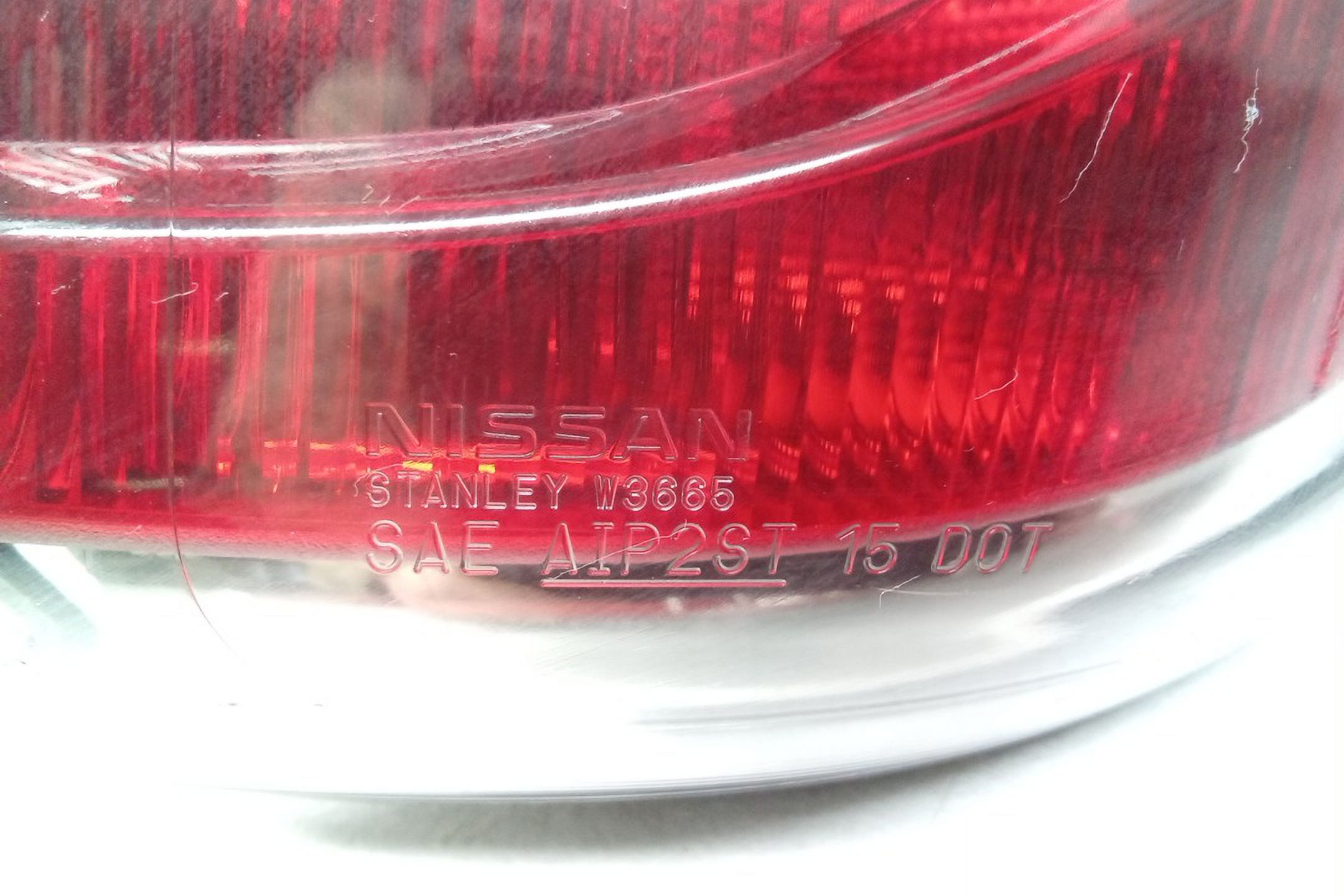 Pre-Owned 18  2018 Nissan Armada Passenger RH Tail Light Lamp OEM (Good)