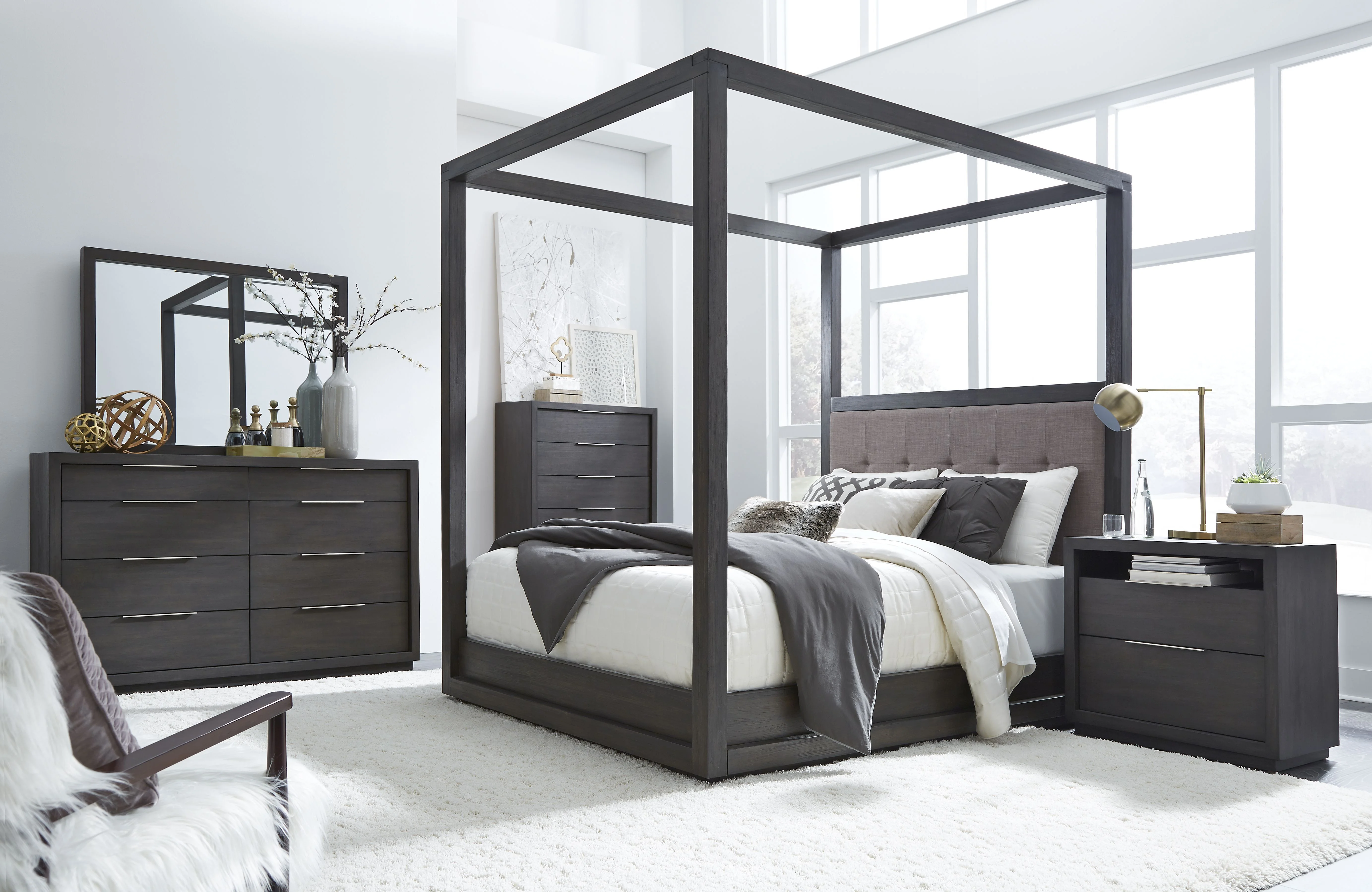 Outbound 4PC E King Canopy Bed, Nightstand, Dresser & Mirror Set in Weathered Grey