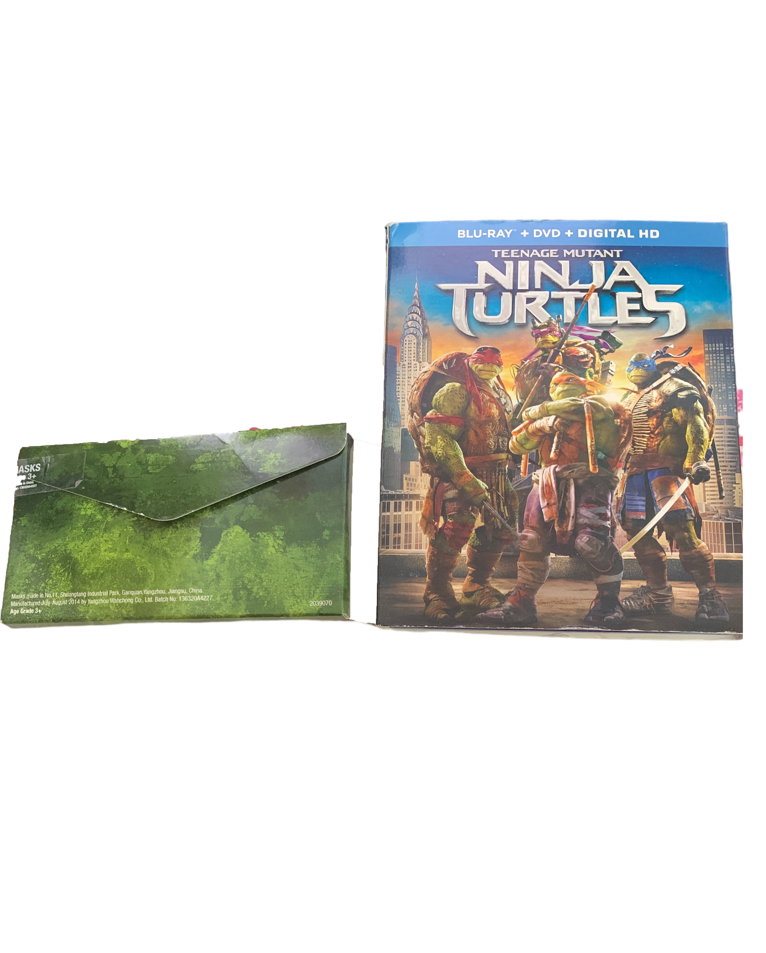 Inside! NINJA MASKS! Teenage Mutant Ninja Turtles (Blu-ray + DVD + Digital HD)