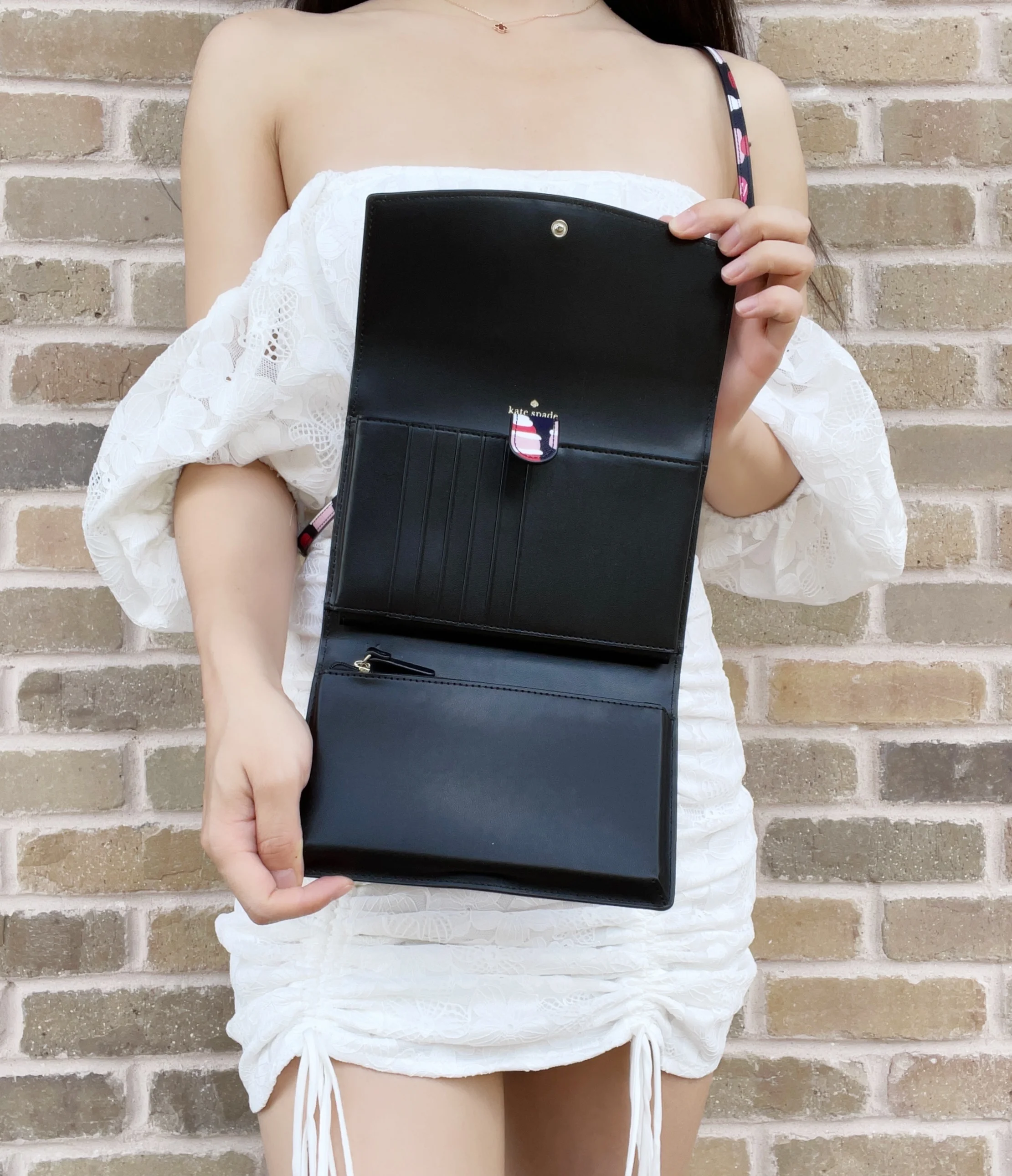 Kate Spade Winni Laurel Way Mini Pastries Cupcakes Phone Crossbody Handbag