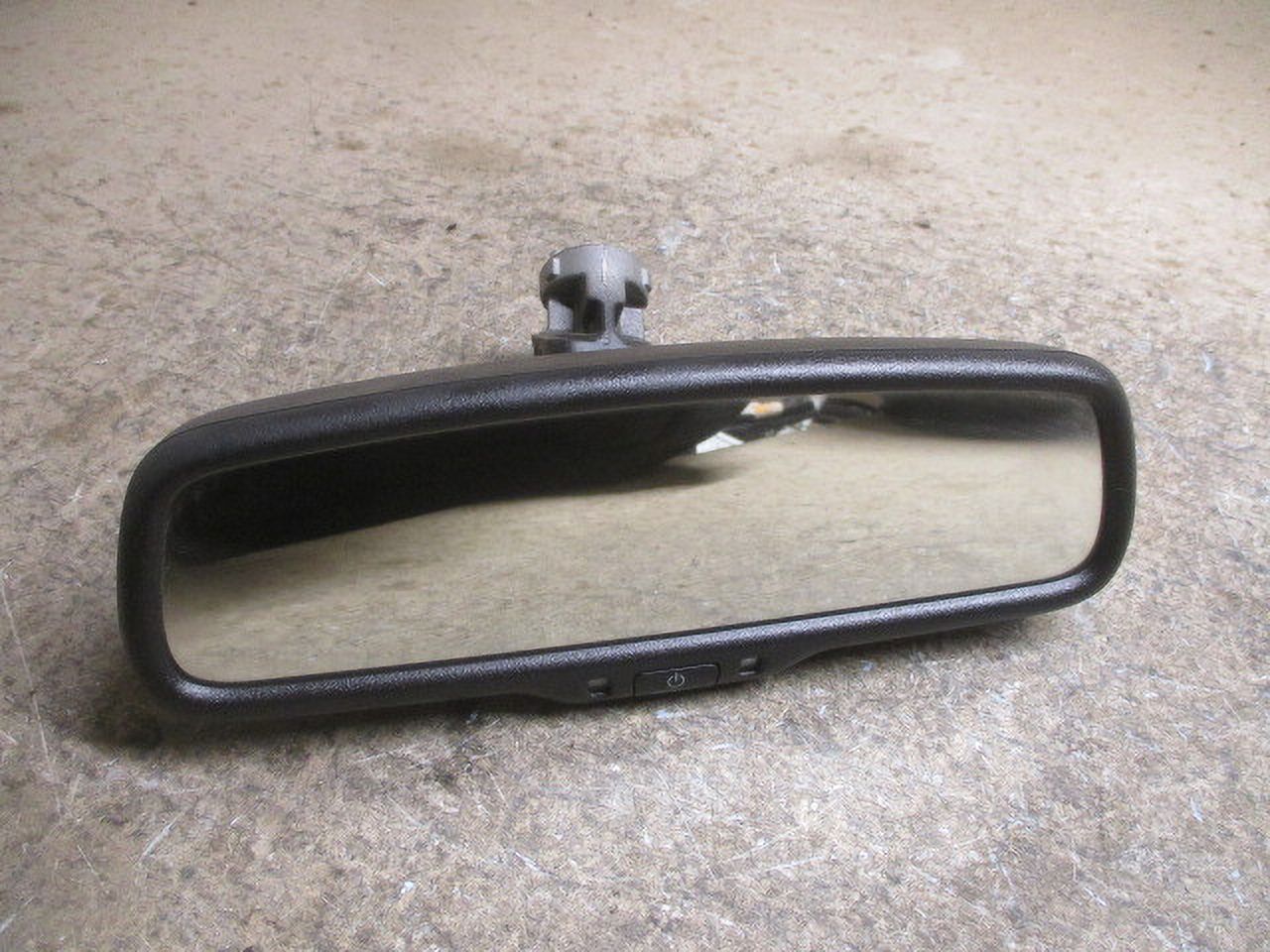 Pre-Owned 2015-2022 Jeep Renegade Rear View Mirror w/Automatic Auto Dimming Dim OEM LKQ (Good)