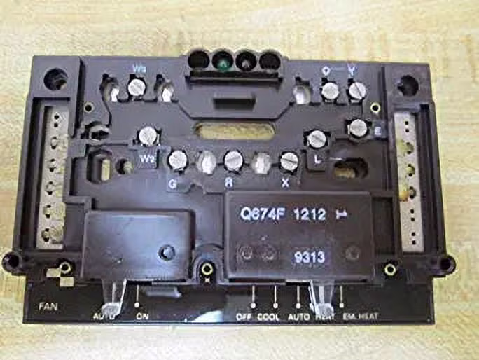 Honeywell Q674F1212 SUBBASE FOR T874G1246