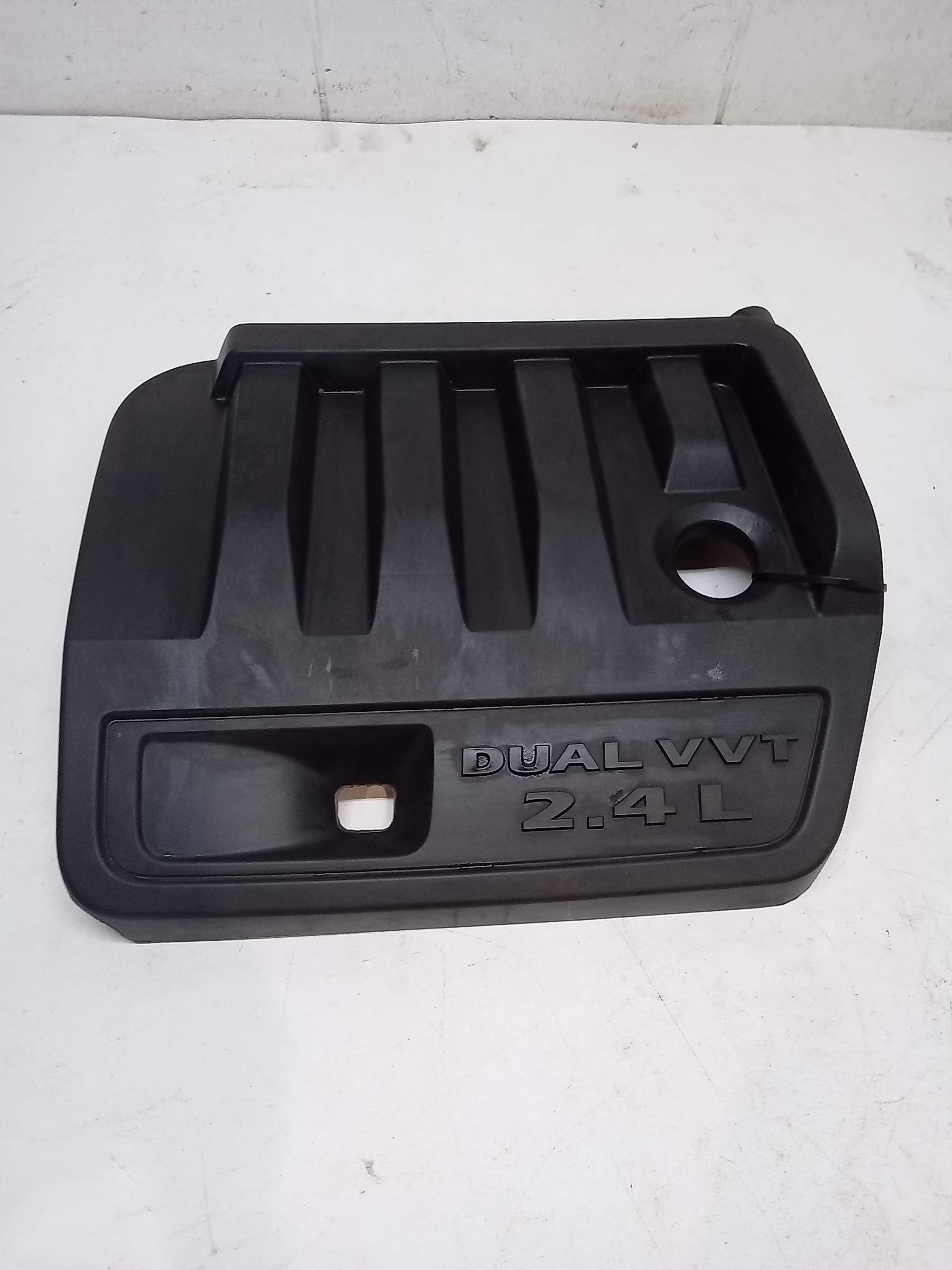 Pre-Owned 11 Jeep Compass Engine Cover OEM (Good)