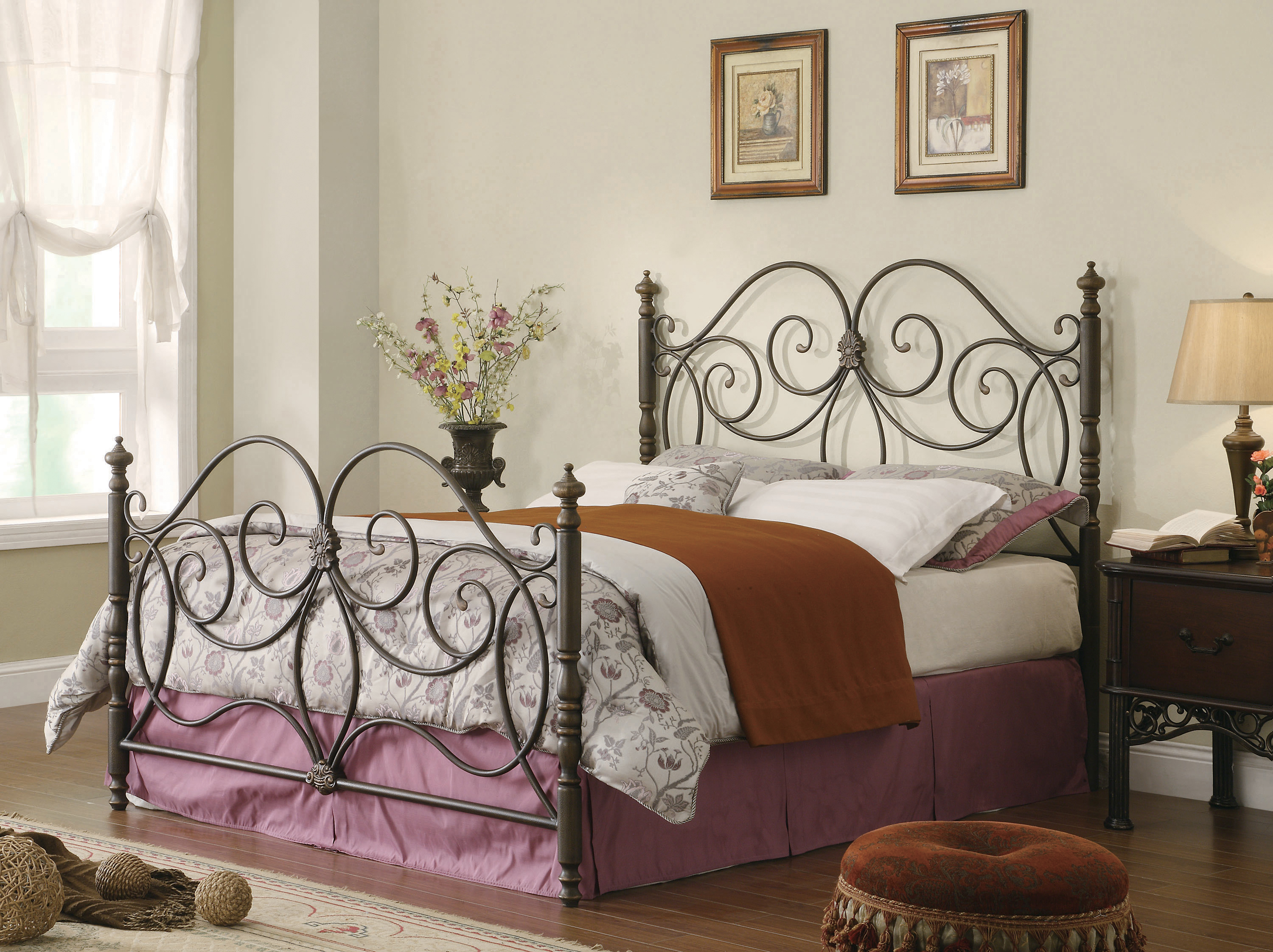 London Queen Metal Scroll Bed - Dark Bronze