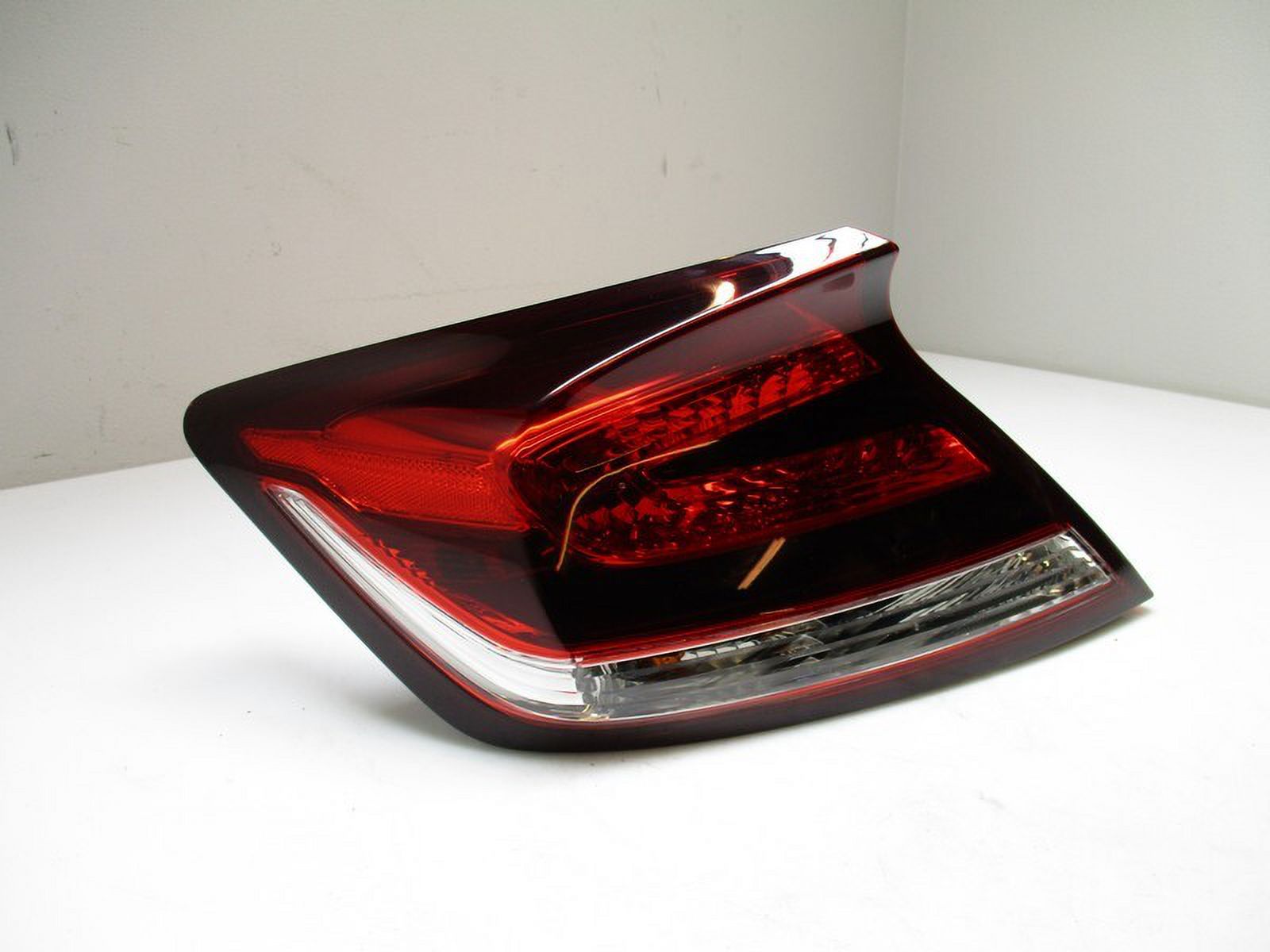 Pre-Owned 2014-2015 Honda Civic LH Driver Tail Light Lamp OEM (Good)