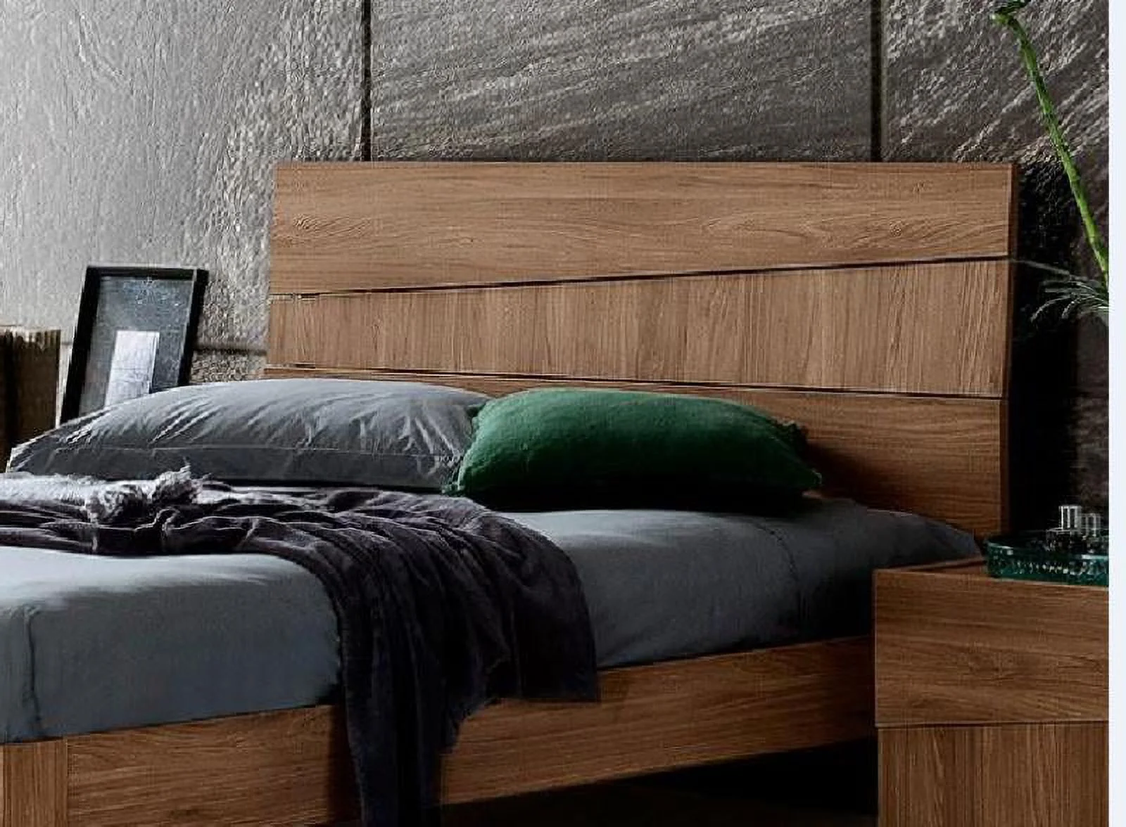 Ash Grey Walnut Matte King Bed Contemporary Modern Made in Italy ESF Storm