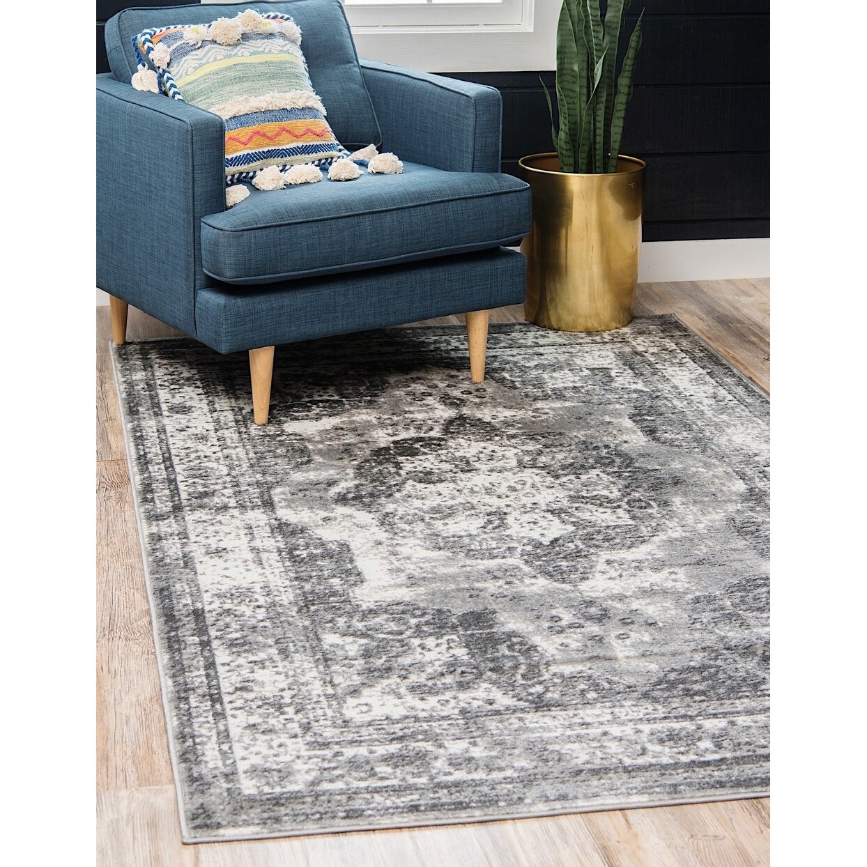 Transitional Fredo Collection Area Rug 6'x9' - Gray