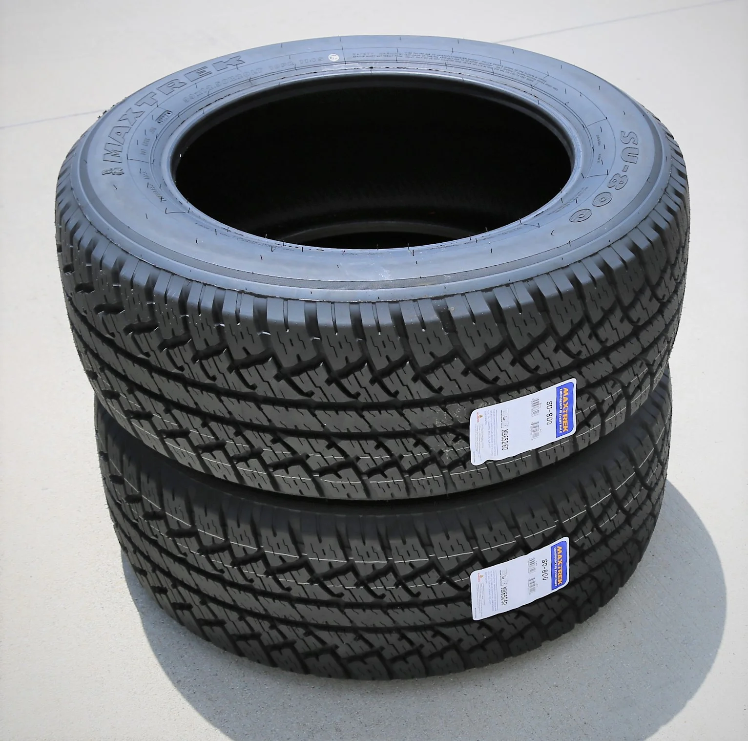 Maxtrek SU-800 A/T 225/70R16 107S AT All Terrain Tire Fits: 2000-01 Jeep Cherokee Classic, 1997-99 Jeep Wrangler Sahara