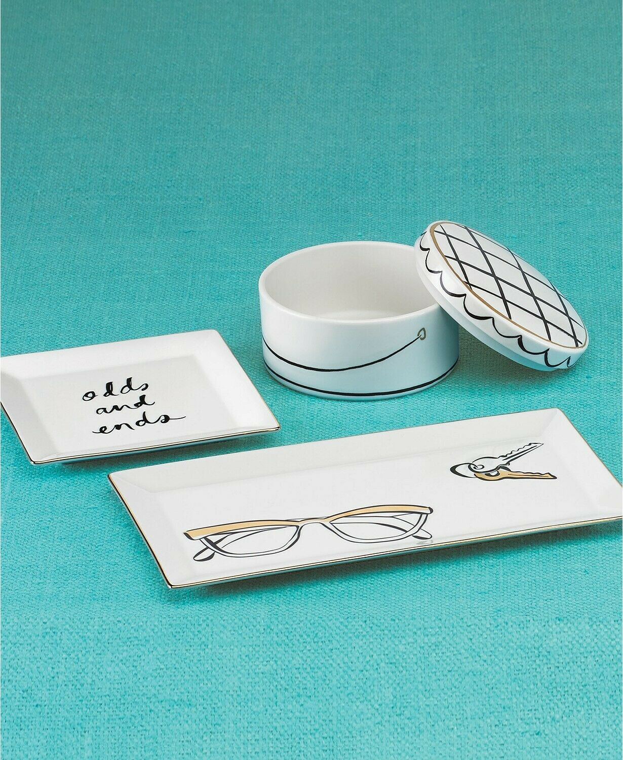 Kate Spade New York Daisy Place Medium Square Dish