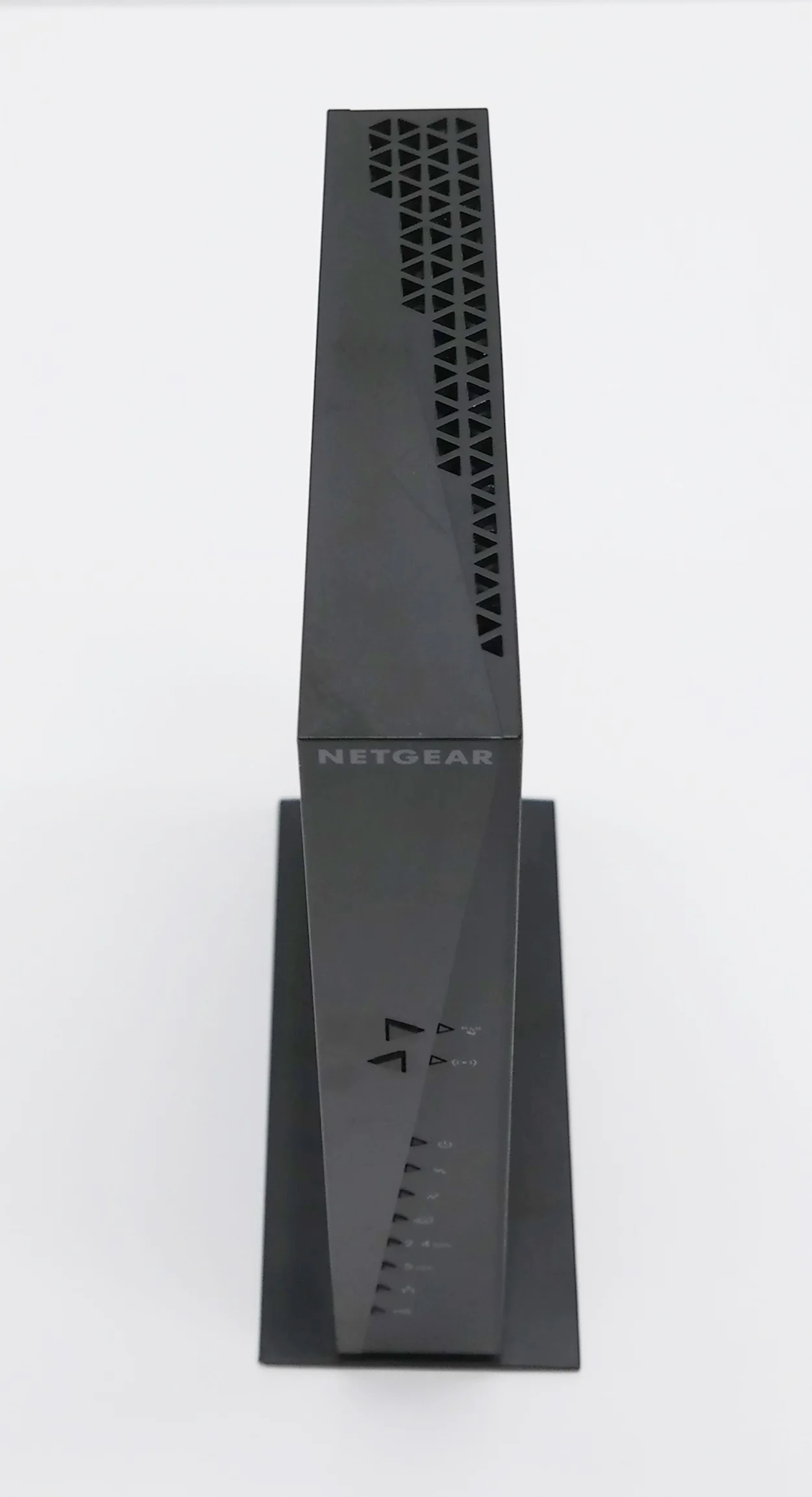 Used NETGEAR AC1750 C6300v2 Wi-Fi DOCSIS 3.0 Cable Modem Router