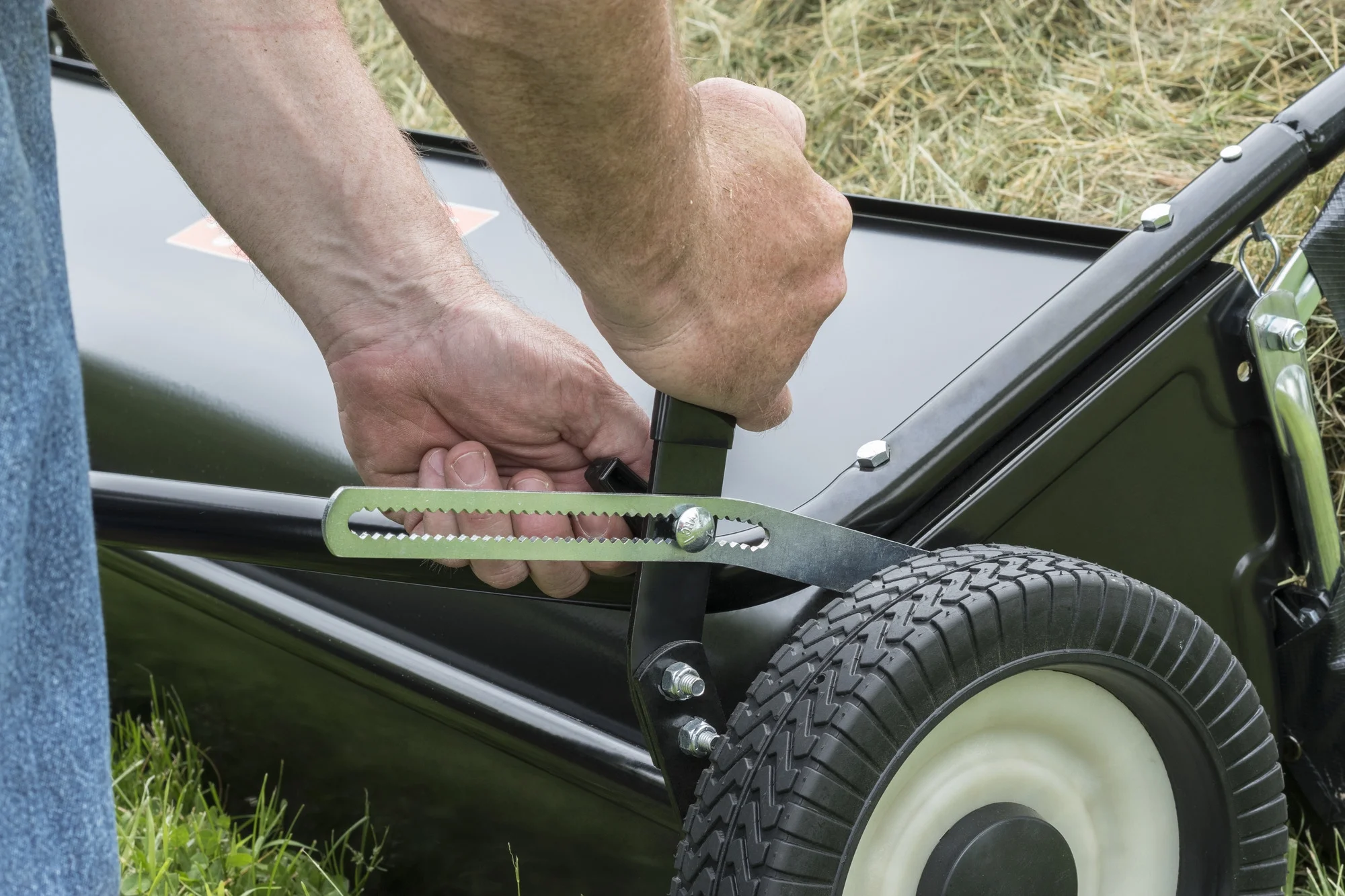 Agri-Fab, Inc. 26 Cu.Ft. Capacity Tow Behind Lawn Sweeper Model #45-0546