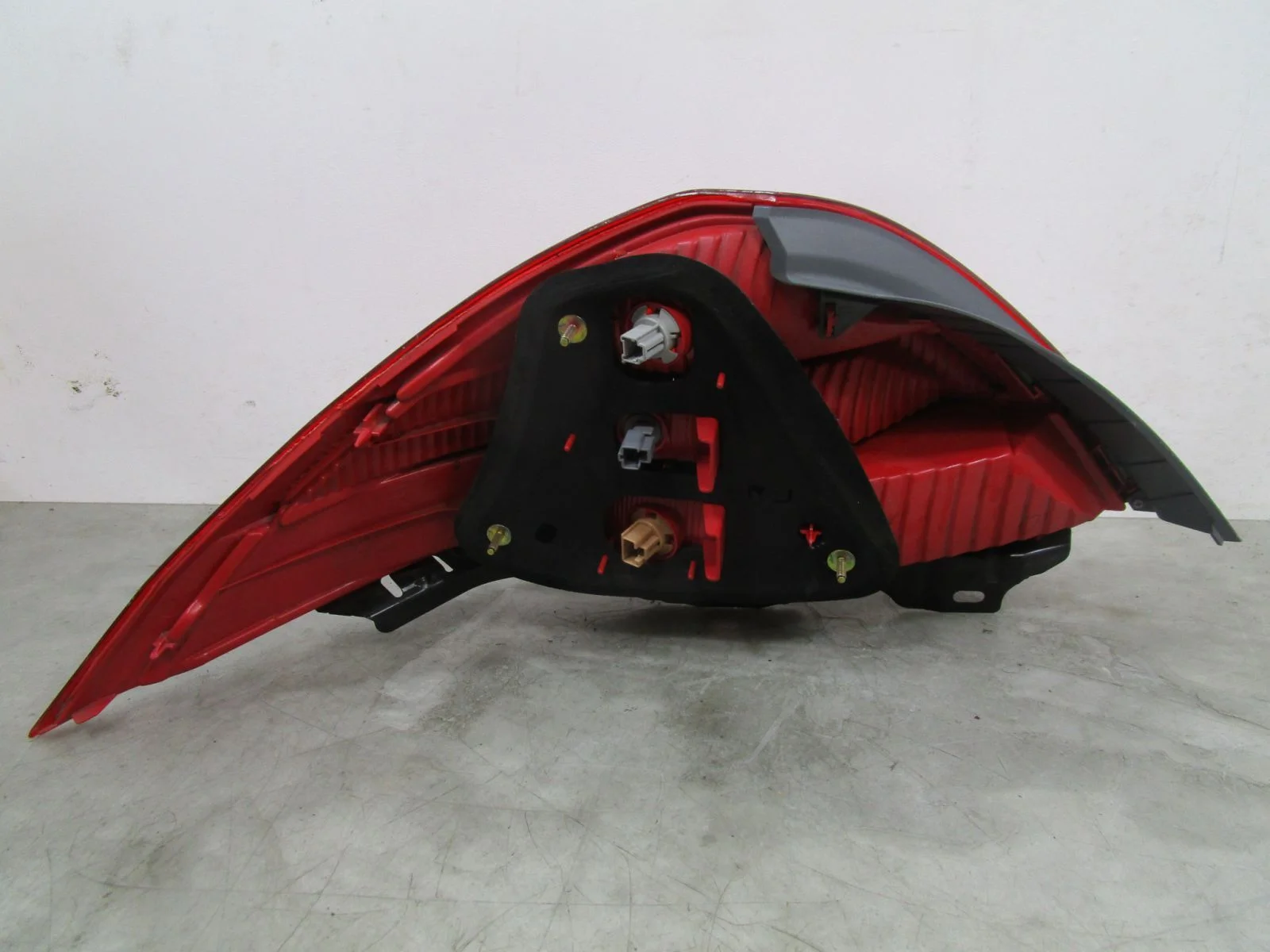 Pre-Owned 03 04 05 2003-2005 Honda Accord RH Passenger Tail Light Lamp OEM (Good)