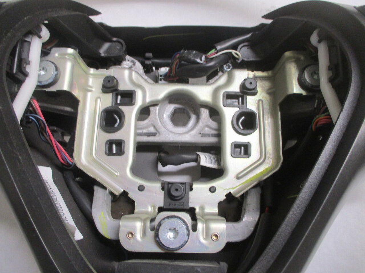 Pre-Owned 2013 Lincoln MKS Leather & Wood Steering Wheel w/Radio & Cruise Control OEM LKQ (Good)