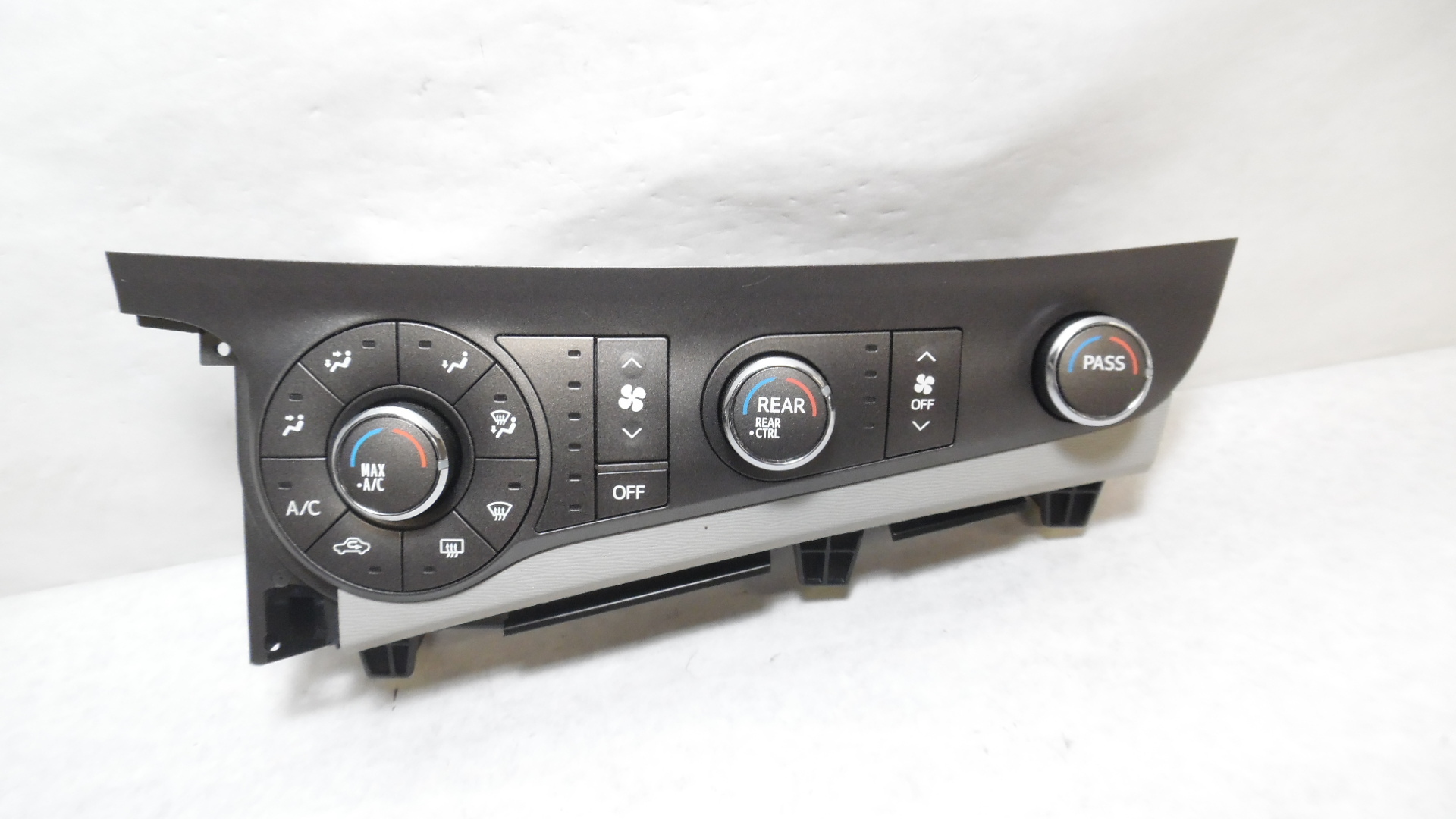 Pre-Owned 2011-2014 Toyota Sienna Manual Climate AC Heater Temperature Control OEM (Good)