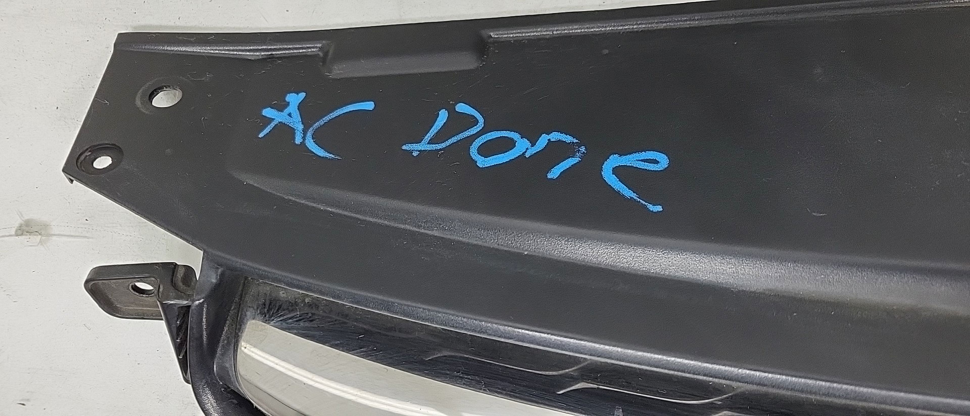 Pre-Owned 12 2012 Hyundai Elantra Upper Grille OEM (Good)