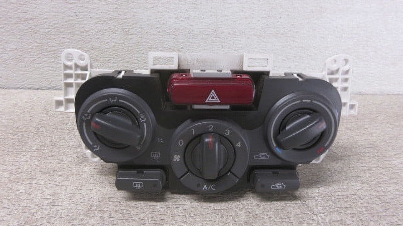 Pre-Owned 2009-2013 Subaru Forester Heat A/C Temperature Control Unit OEM LKQ (Good)