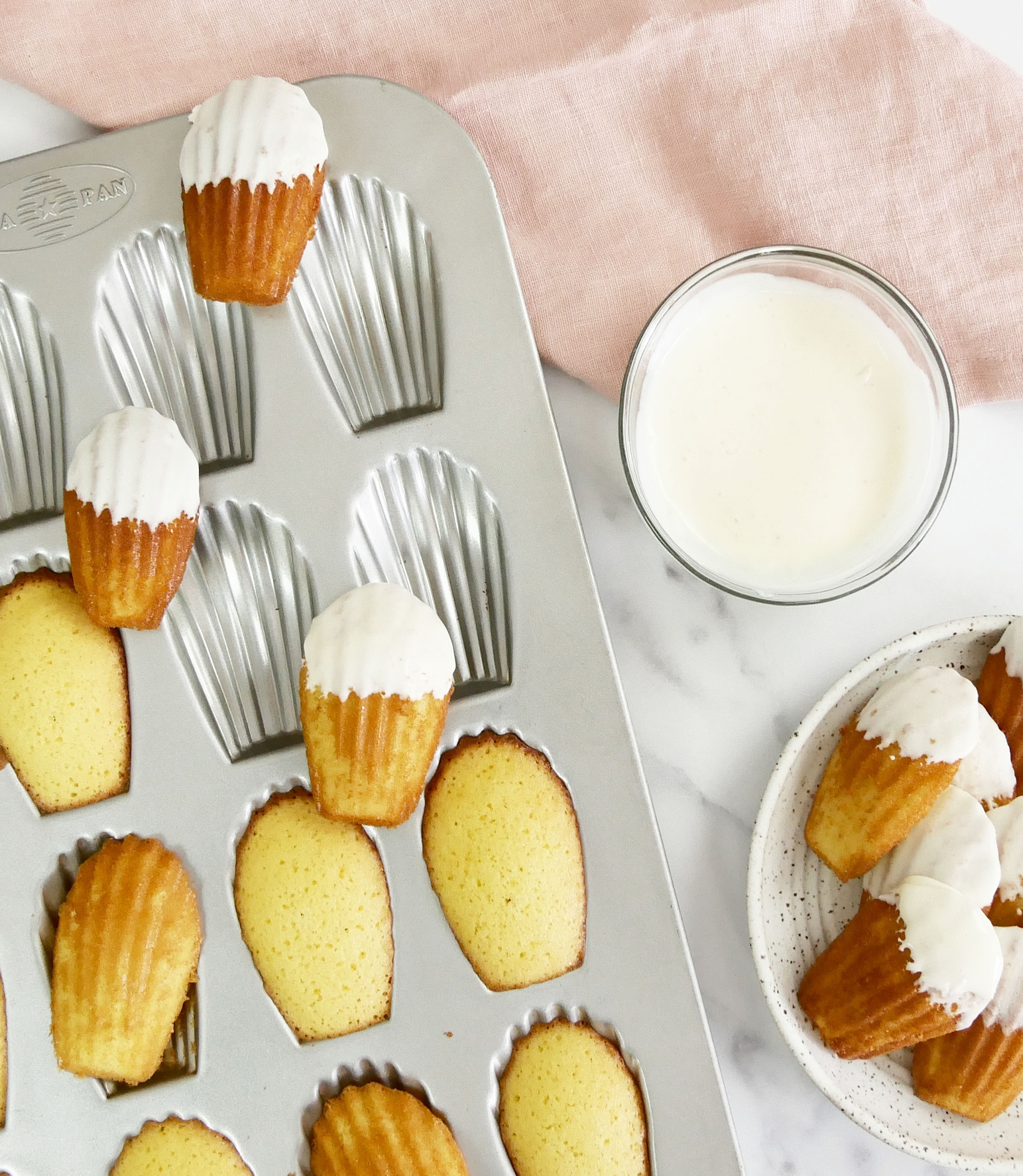 USA Pan Nonstick Madeleine Pan - 16 Well