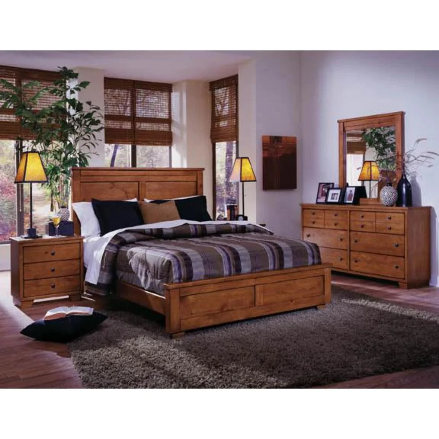 Progressive Furniture Diego Queen Wood Panel Bed in Cinnamon Pine