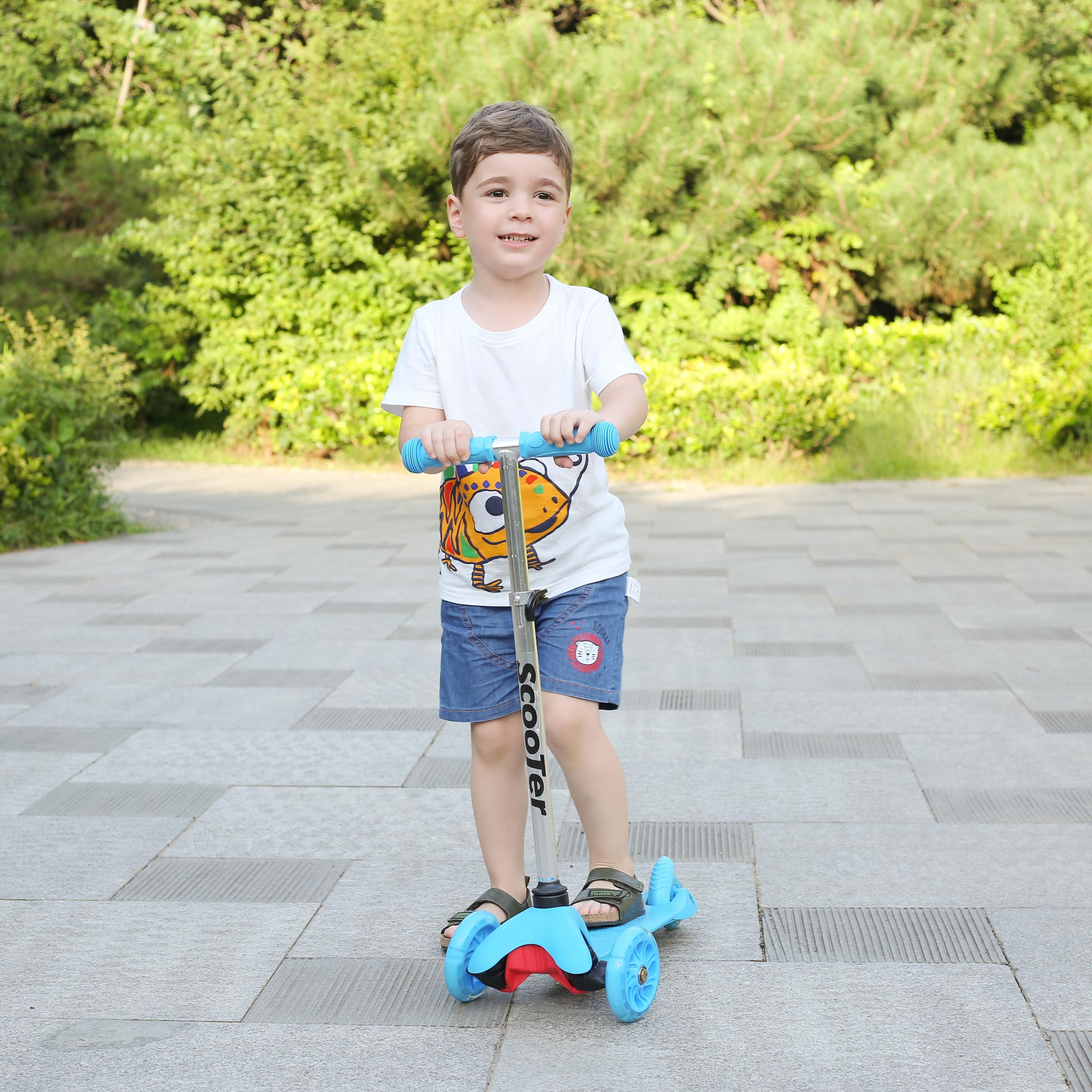 Mino Kesper Kids Scooter Extra Wide Deck with Brake PU Flashing Wheel, Blue