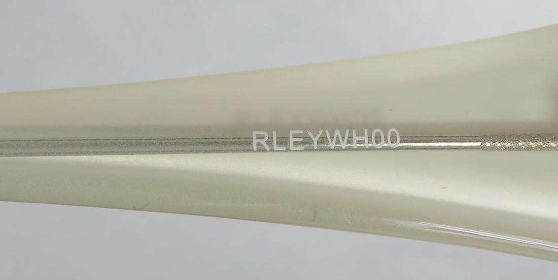 NEW DANA BUCHMAN RLEY WOMENS/LADIES DESIGNER FULL-RIM 100% UVA & UVB WHITE FRAME GRADIENT BROWN LENSES SUNGLASSES/SUN GLASSES