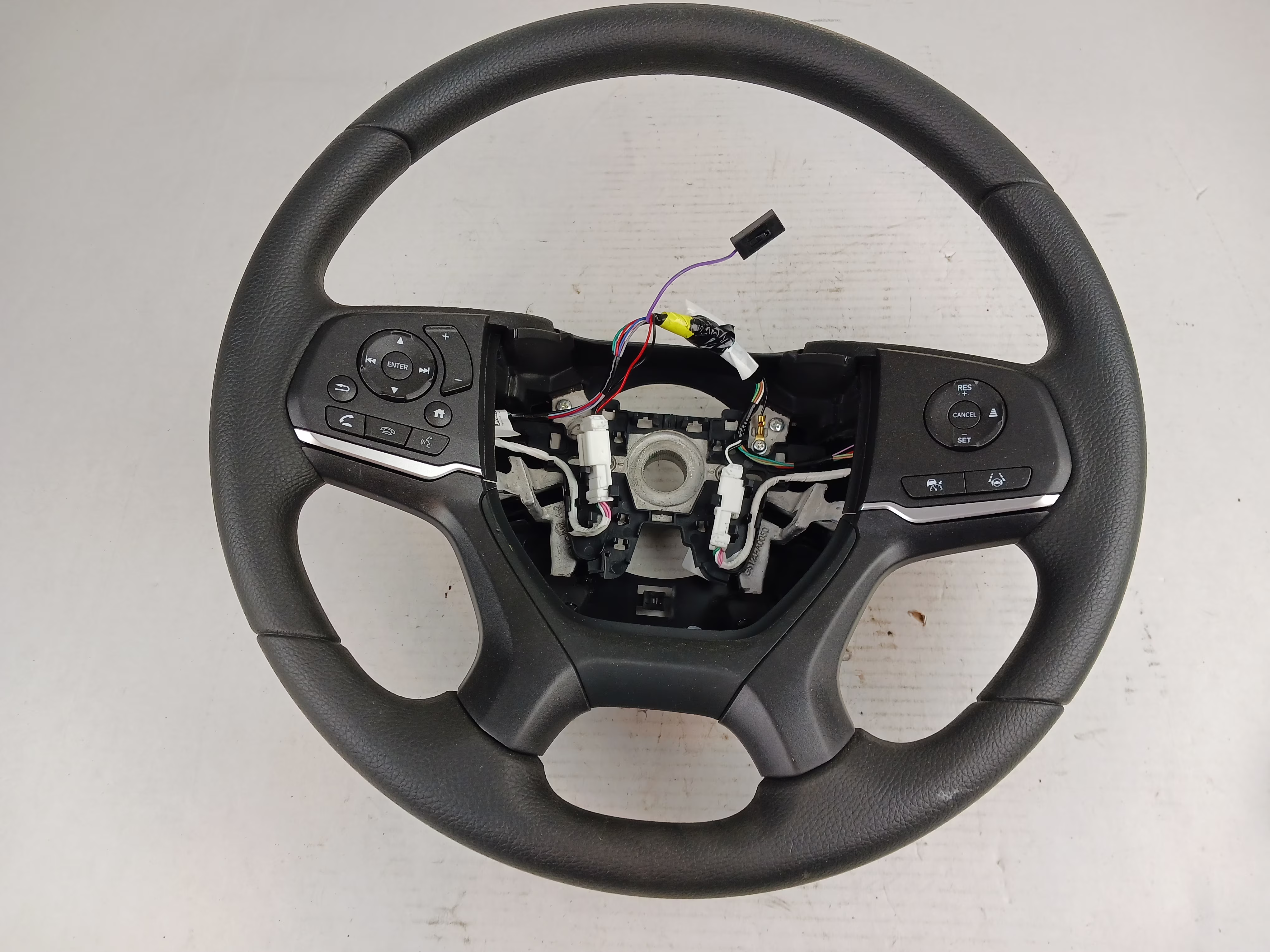 Pre-Owned 2022 Honda Odyssey Steering Wheel Assembly OEM (Good)