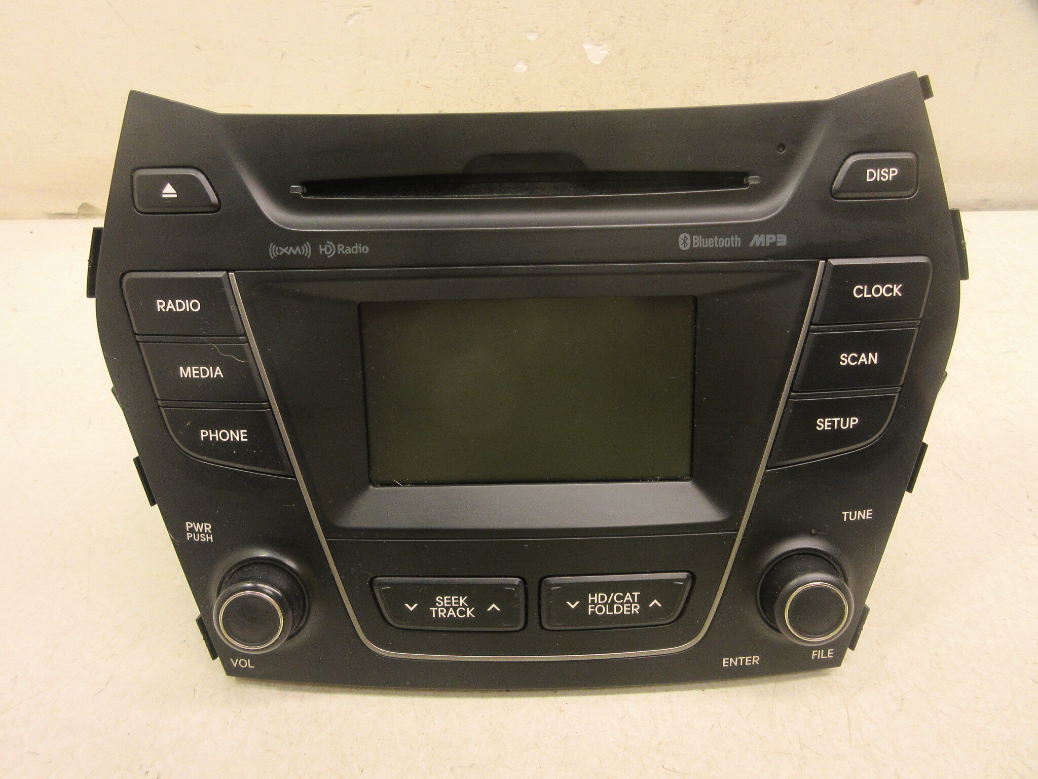 Pre-Owned 13 14 15 16 Hyundai Santa Fe Sport AM FM Cd XM Audio Radio Player Receiver OEM (Good)
