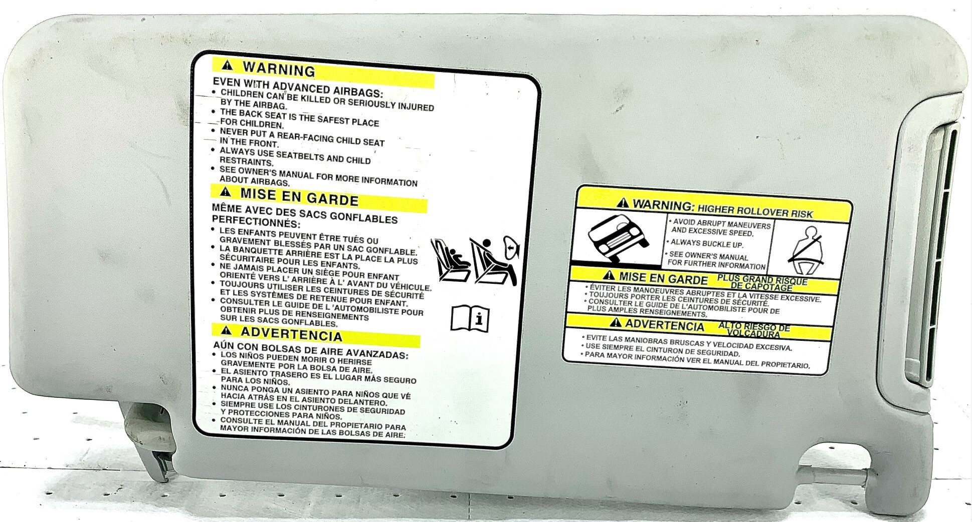 Pre-Owned 2015-2022 Jeep Renegade Passenger RH Interior Sun Visor Illuminated Gray OEM (Good)