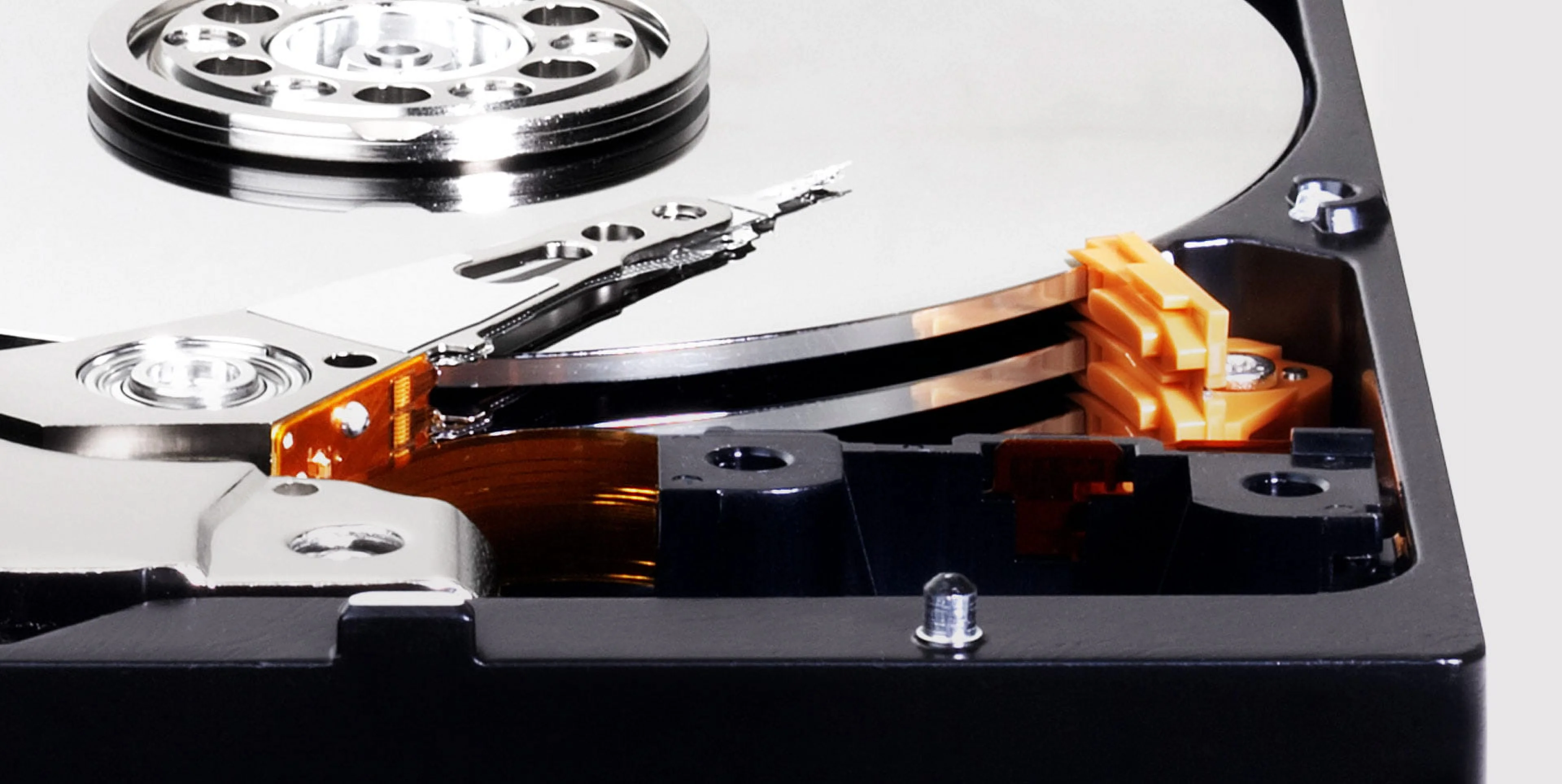 Western Digital 8TB WD Blue PC Desktop Hard Drive, 3.5'' Internal CMR Hard Drive, 5640 RPM, 128MB Cache - WD80EAZZ