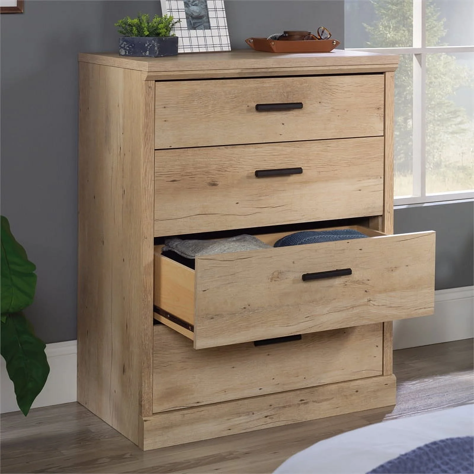 Sauder Aspen Post ® 4-Drawer Bedroom Chest in Prime Oak