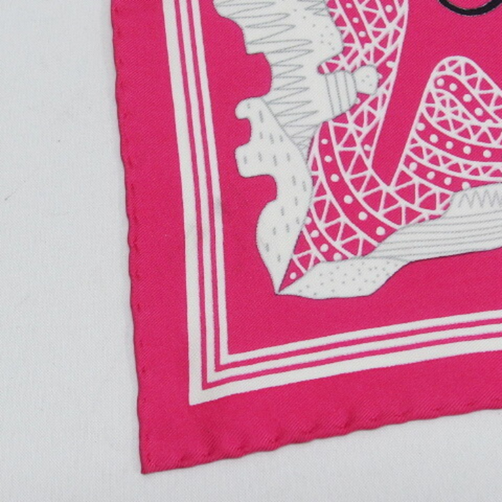 Pre-Owned Hermes Les Canyons Etoiles From the canyons to stars Carre 55 scarf (Good)