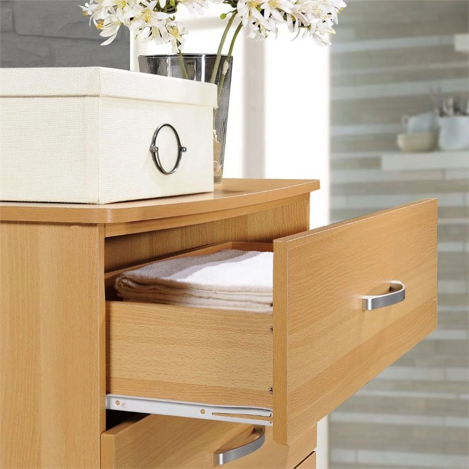 Pemberly Row 5 Drawer Chest in Beech