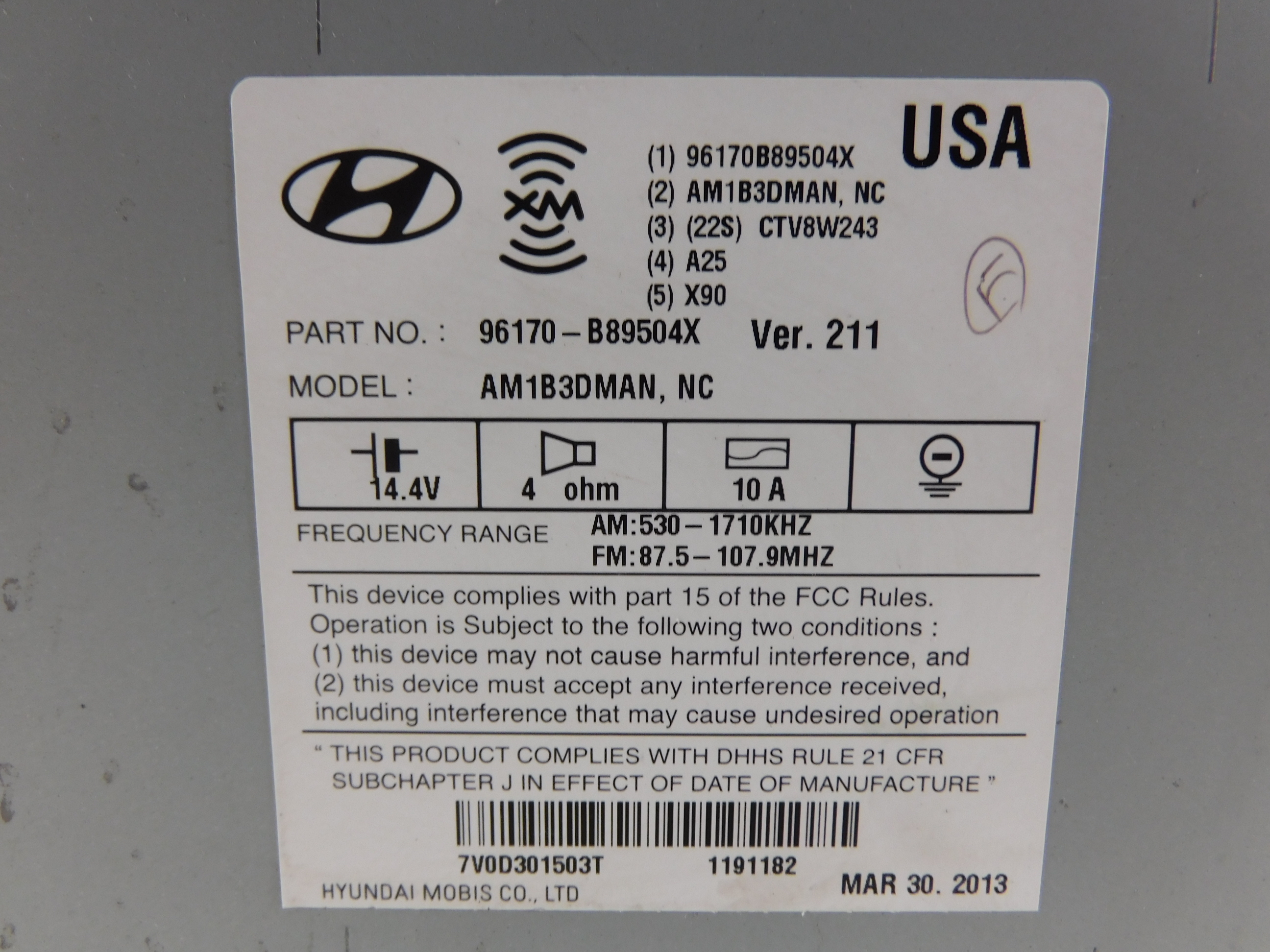 Pre-Owned 13-16 Hyundai Santa Fe CD Player Radio OEM LKQ - Verify Specific Vehicle Fitment In Description - (Good)