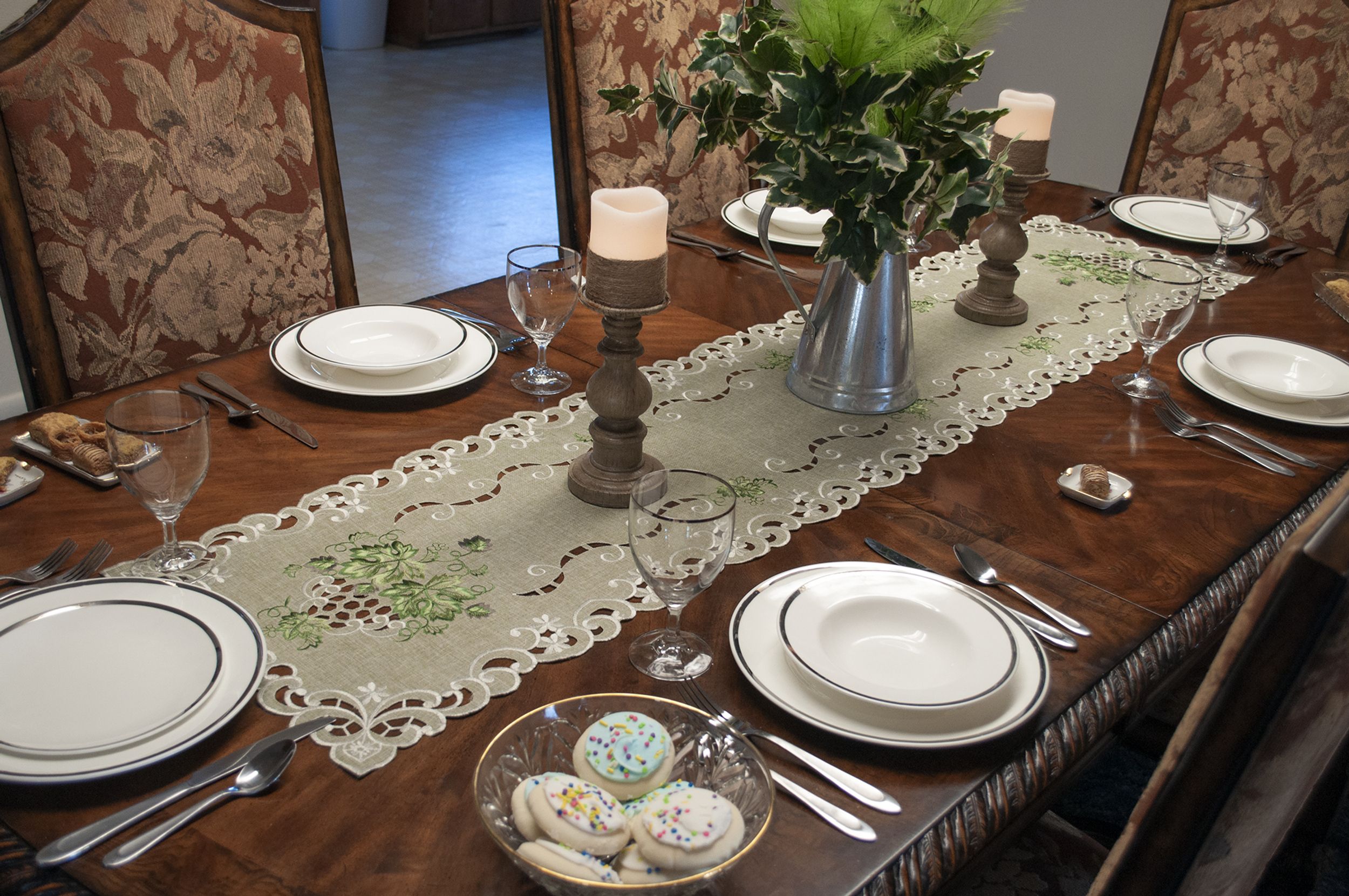 Antique Green Leaf on Sage Green Rectangular Runner (14