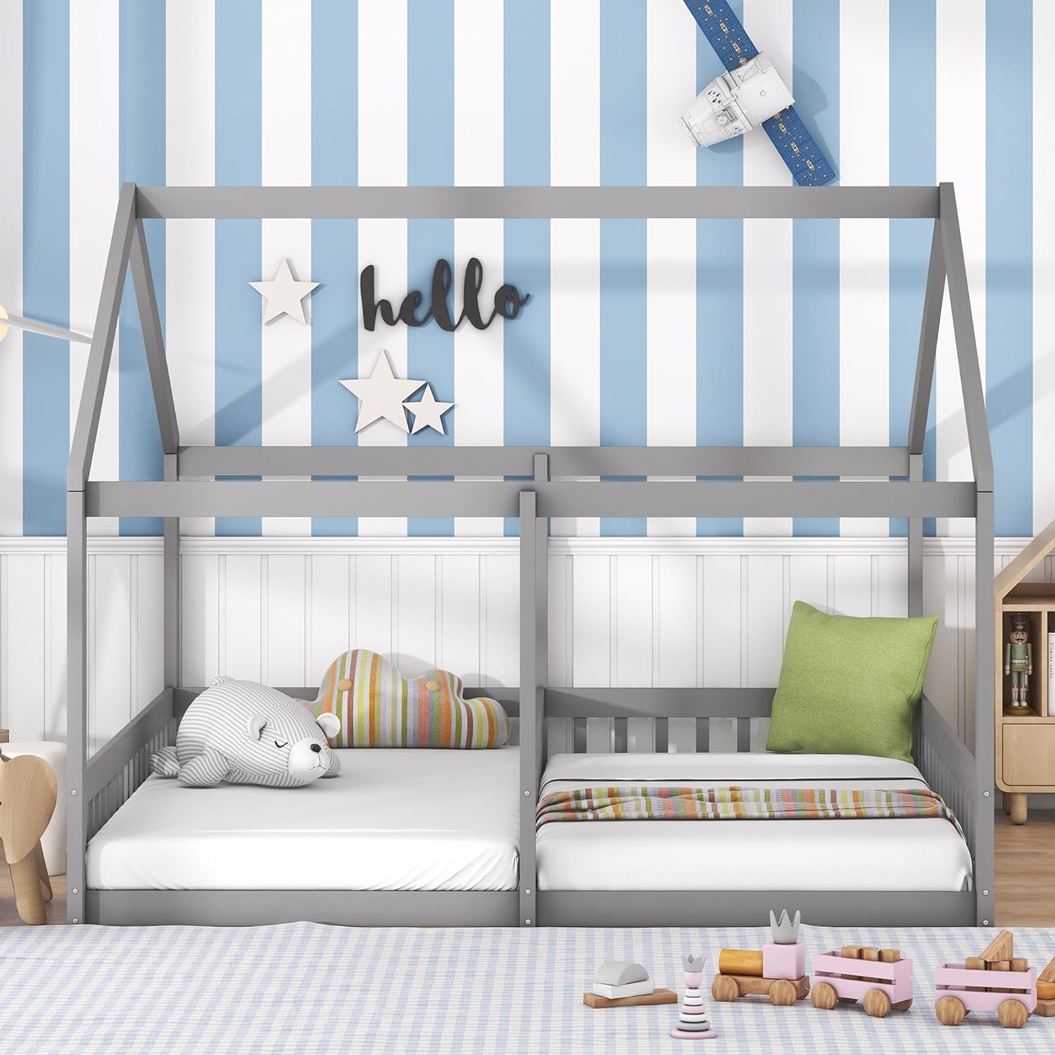 Kids House Bed Frame Wih 2 Plaform Beds,Woode Double Beds Wih riagular Roof,Moessori Floor Bed Wih Rails For Girls Or Boys, o Box Sprig eeded,Grey