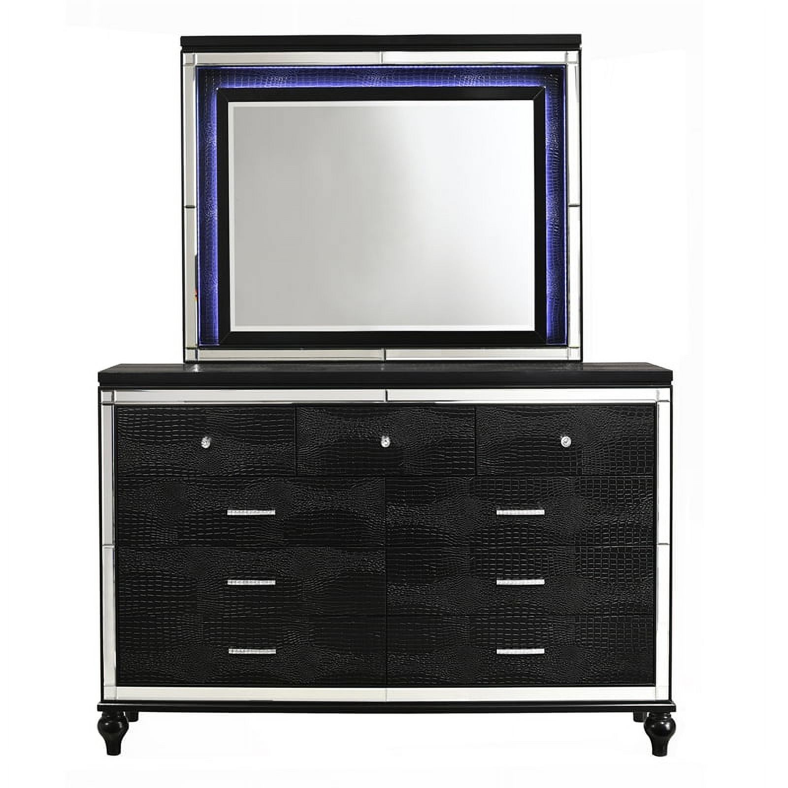 New Classic Valentine 4-Piece Wood Cal King Bedroom Set with Chest in Black