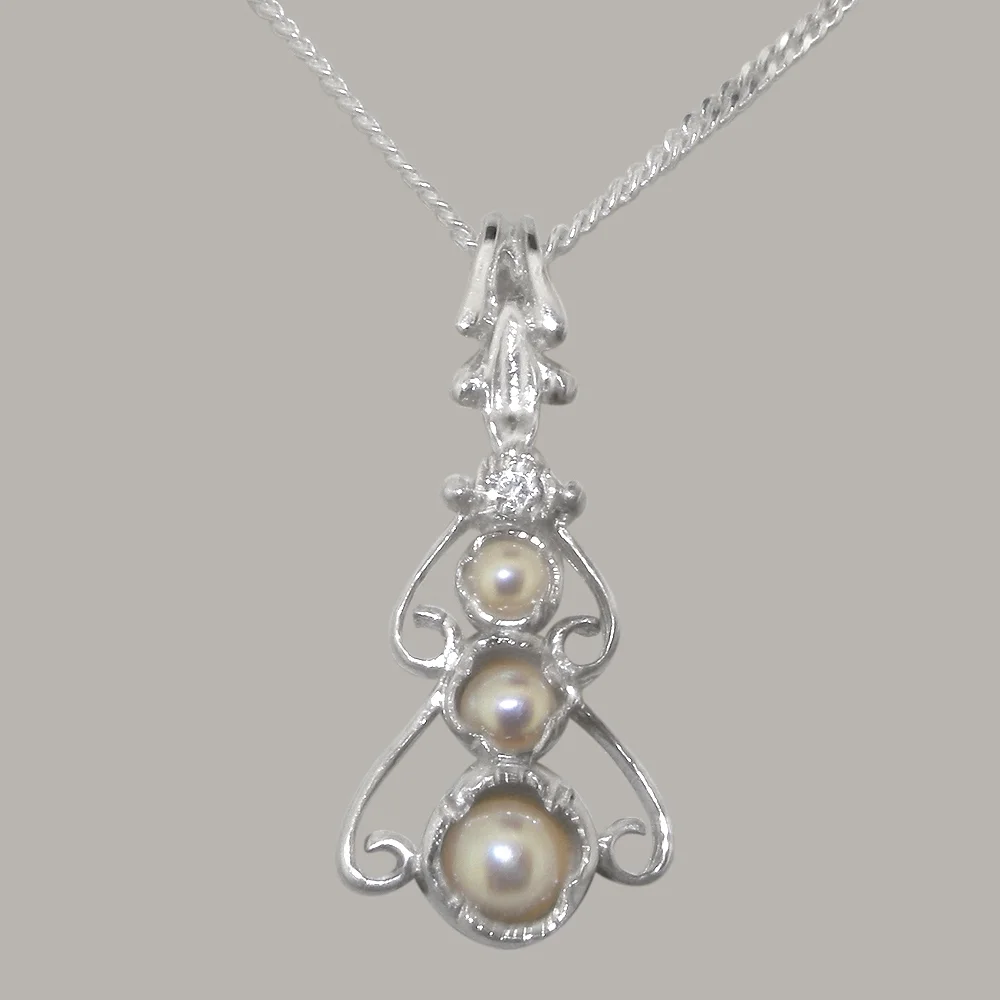 LBG 18k White Gold Pendant & Chain with Cultured Pearl & Diamond Womens Bohemian Pendant & Chain - Chain length 16