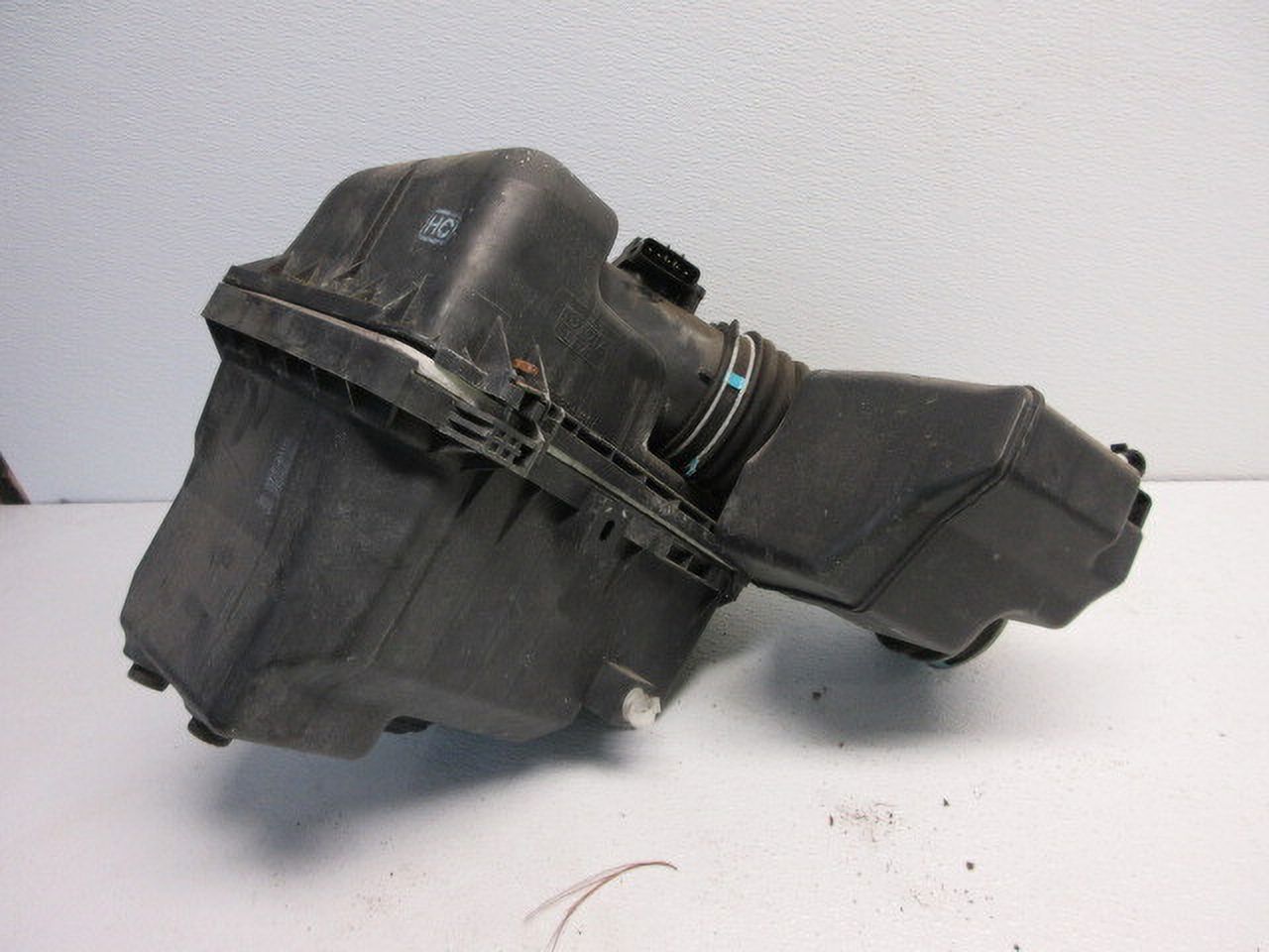 Pre-Owned 2004 Toyota Sienna Camry RX330 Air Cleaner Intake Assembly 146K Miles OEM LKQ (Good)