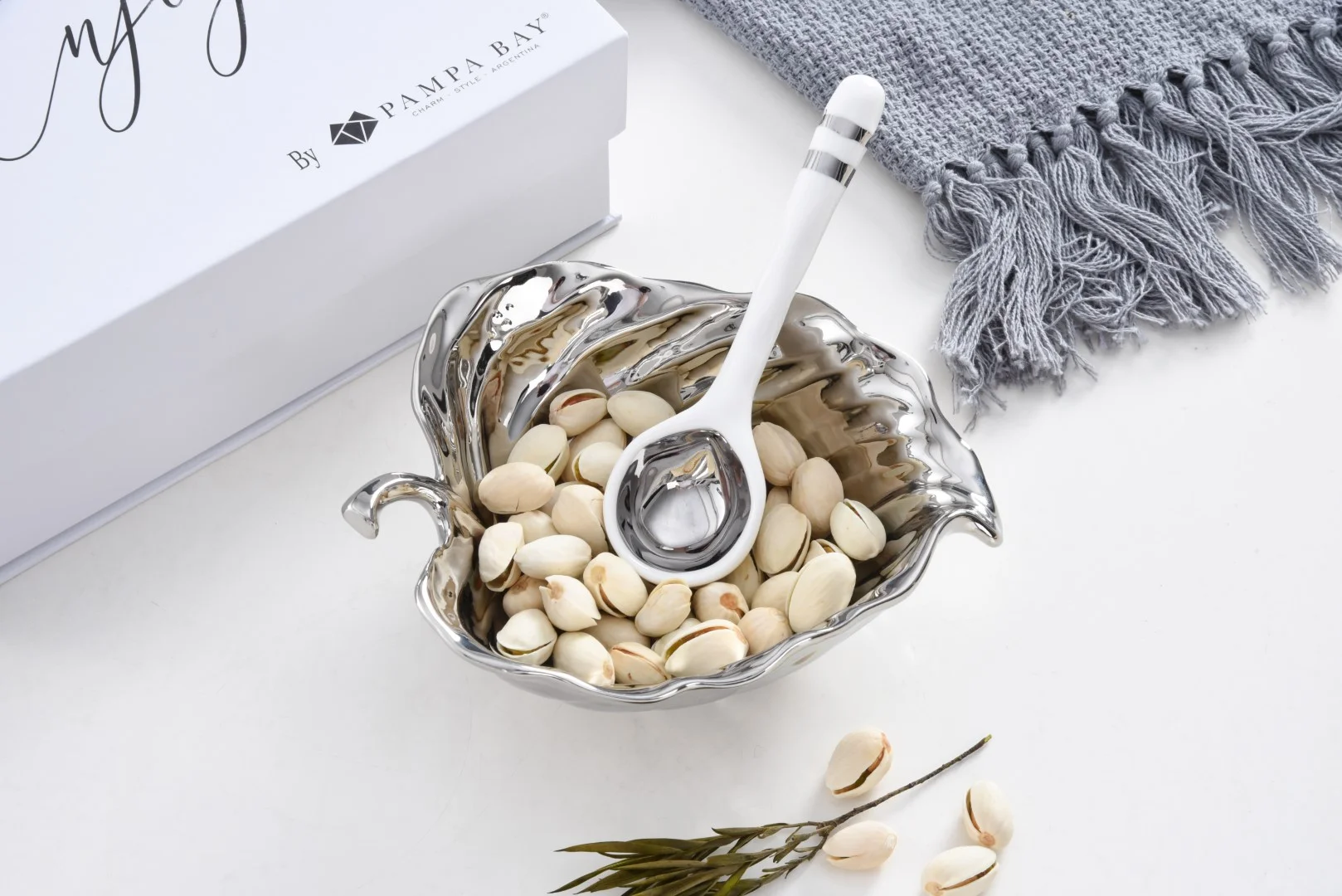 Pampa Bay Get Gifty Bowl and Spoon Set, Silver Leaf