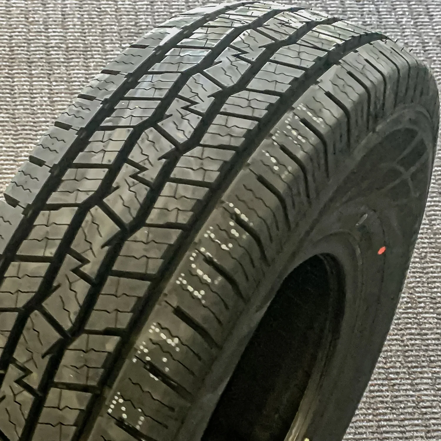 Fortune Tormenta H/T FSR305 215/70R16 100H AS A/S All Season Tire Fits: 2006-12 Toyota RAV4 Base, 2008-13 Nissan Rogue S