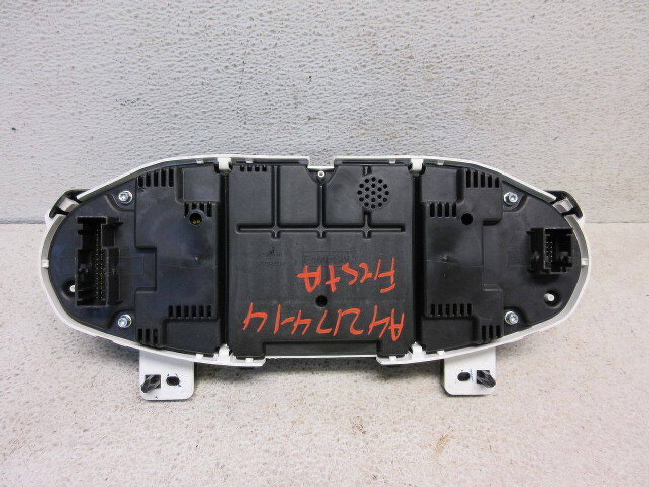 Pre-Owned 2014-2015 Ford Fiesta Speedometer Speedo 28K Miles OEM LKQ (Good)