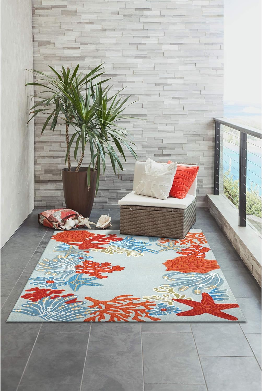 Ravella Indoor/Outdoor Durable Hand-Tufted UV Stabilized Rug- Ocean Scene Aqua 5' X 7'6