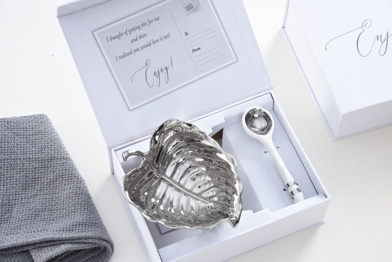 Pampa Bay Get Gifty Bowl and Spoon Set, Silver Leaf