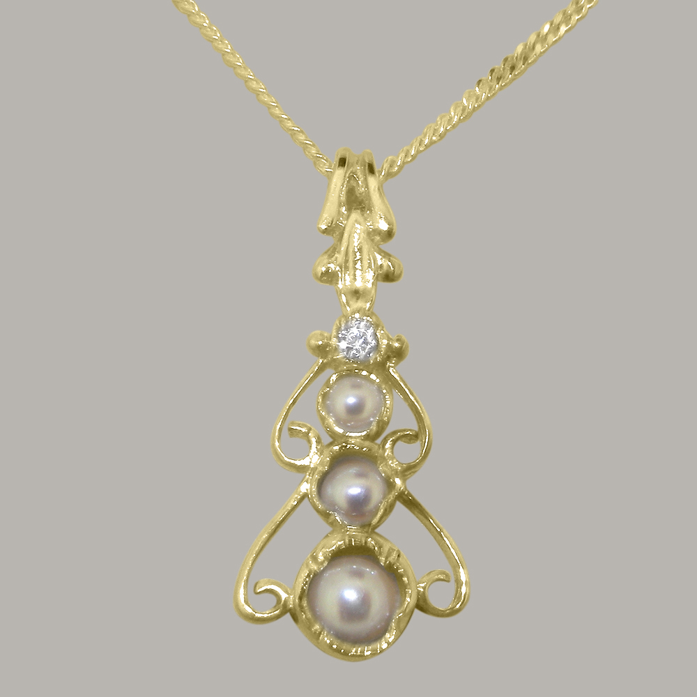 LBG 18k Yellow Gold Pendant & Chain with Cultured Pearl & Diamond Womens Bohemian Pendant & Chain - Chain length 16