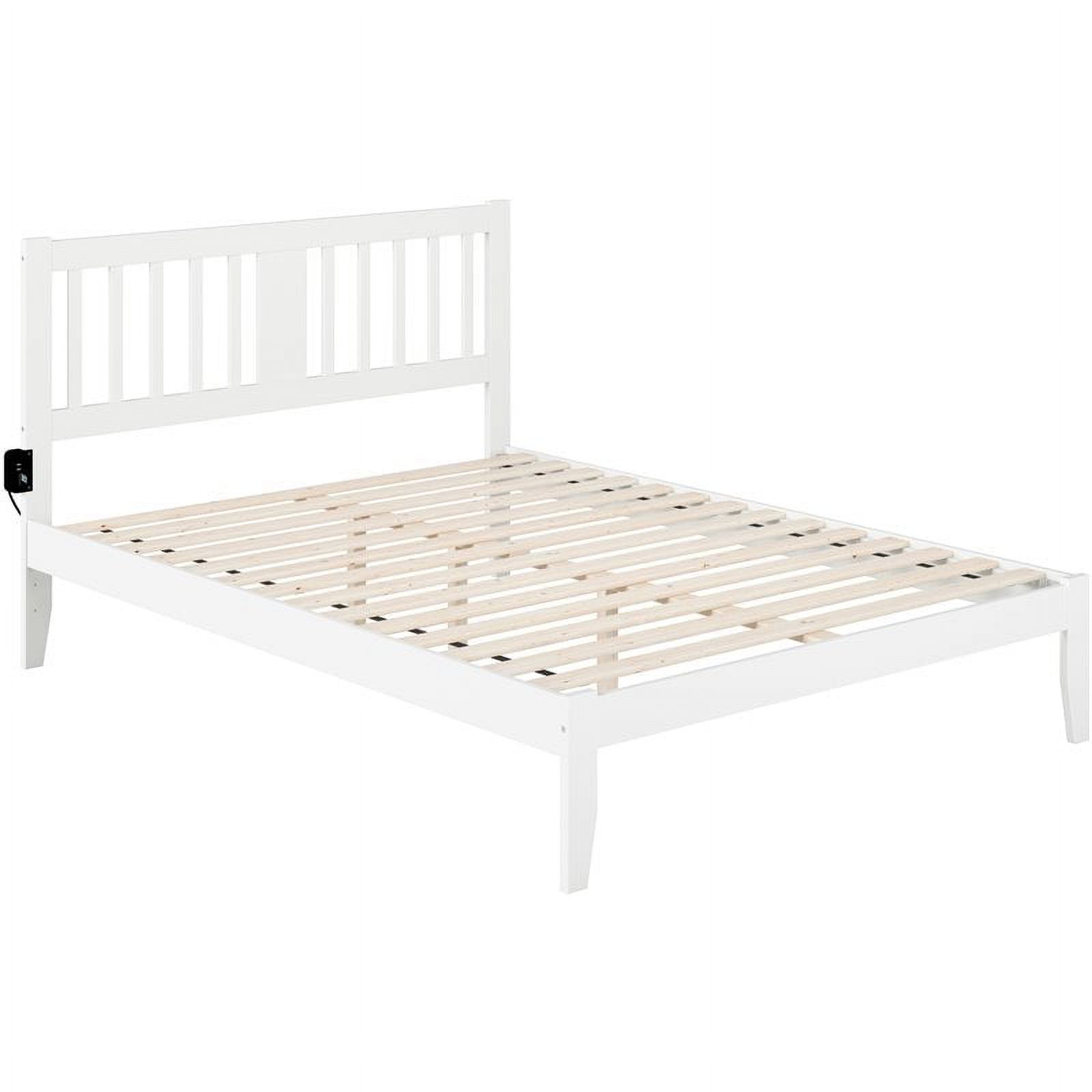 Bowery Hill Transitional Wood Queen Spindle Bed with USB Turbo Charger in White