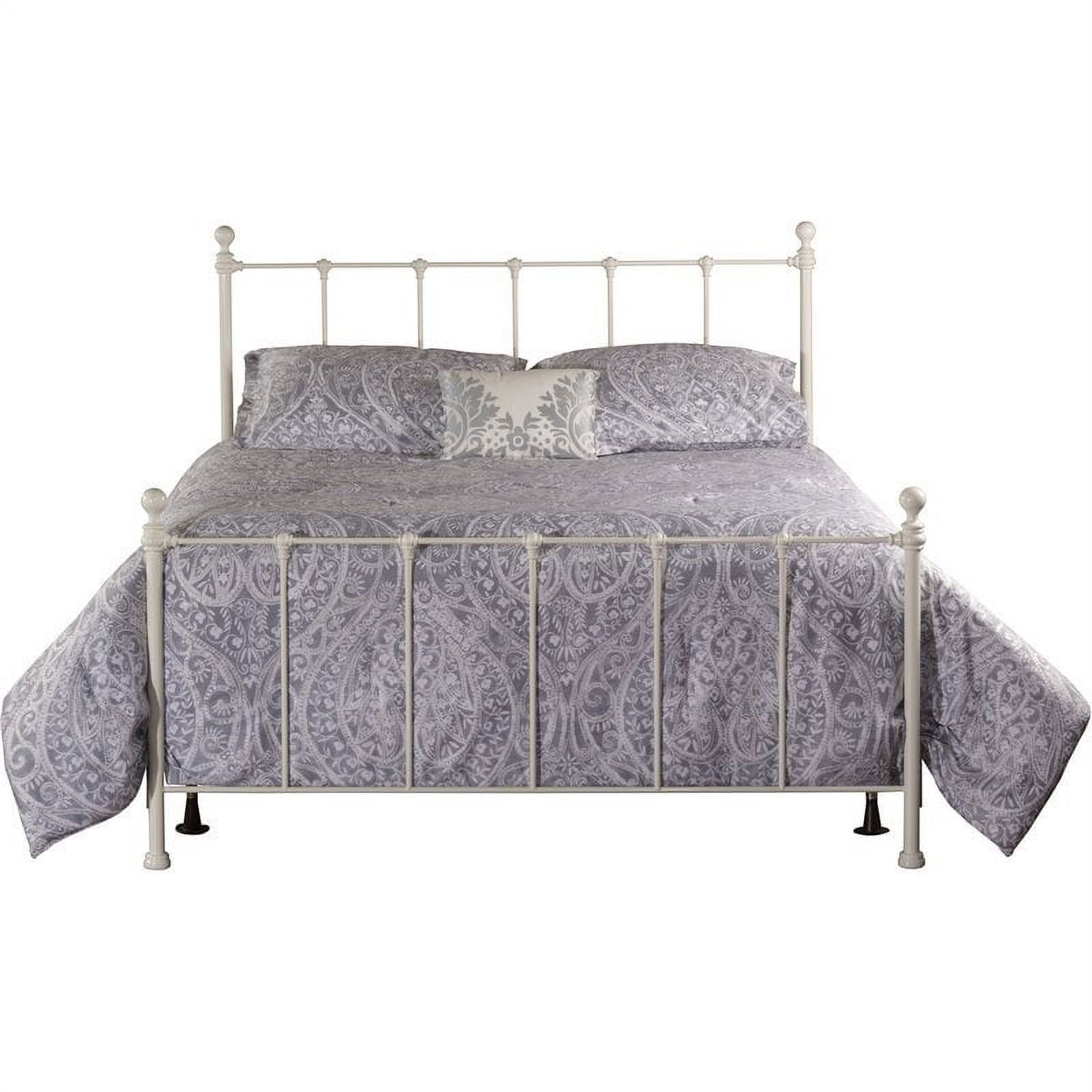 Bowery Hill Mid Century Old Fashioned Queen Metal Spindle Bed in White