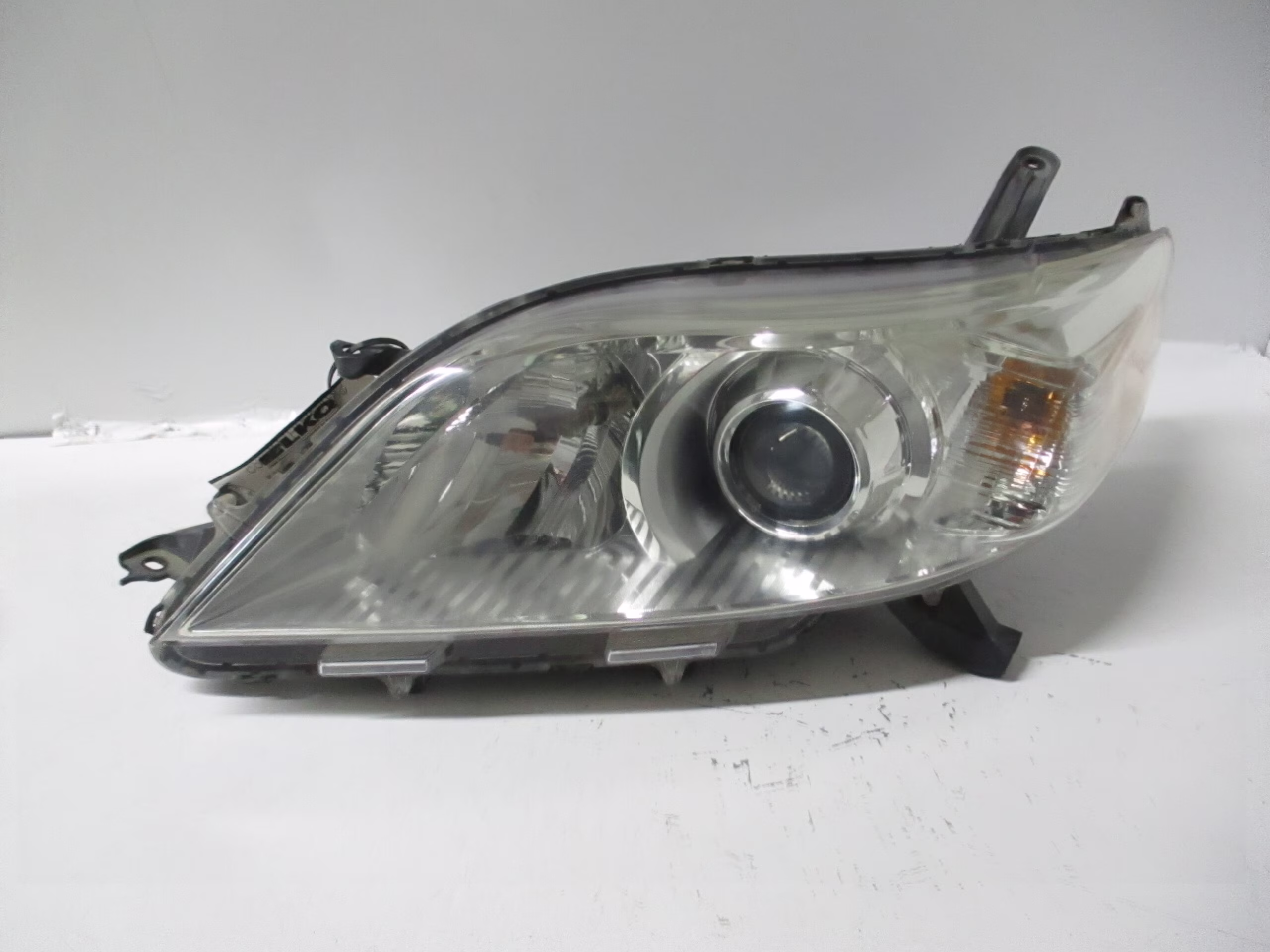 Pre-Owned 2011-2014 Toyota Sienna Driver LH Head Light Lamp OEM (Good)