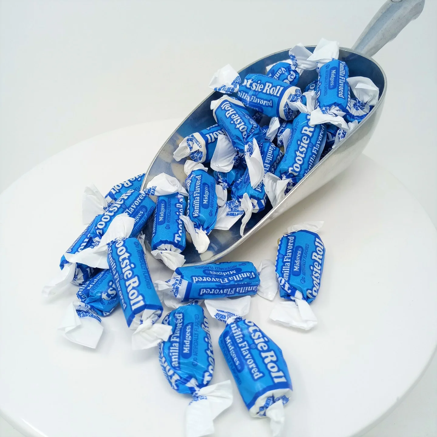 Vanilla flavored Tootsie Rolls 5 pounds vanilla tootsie rolls