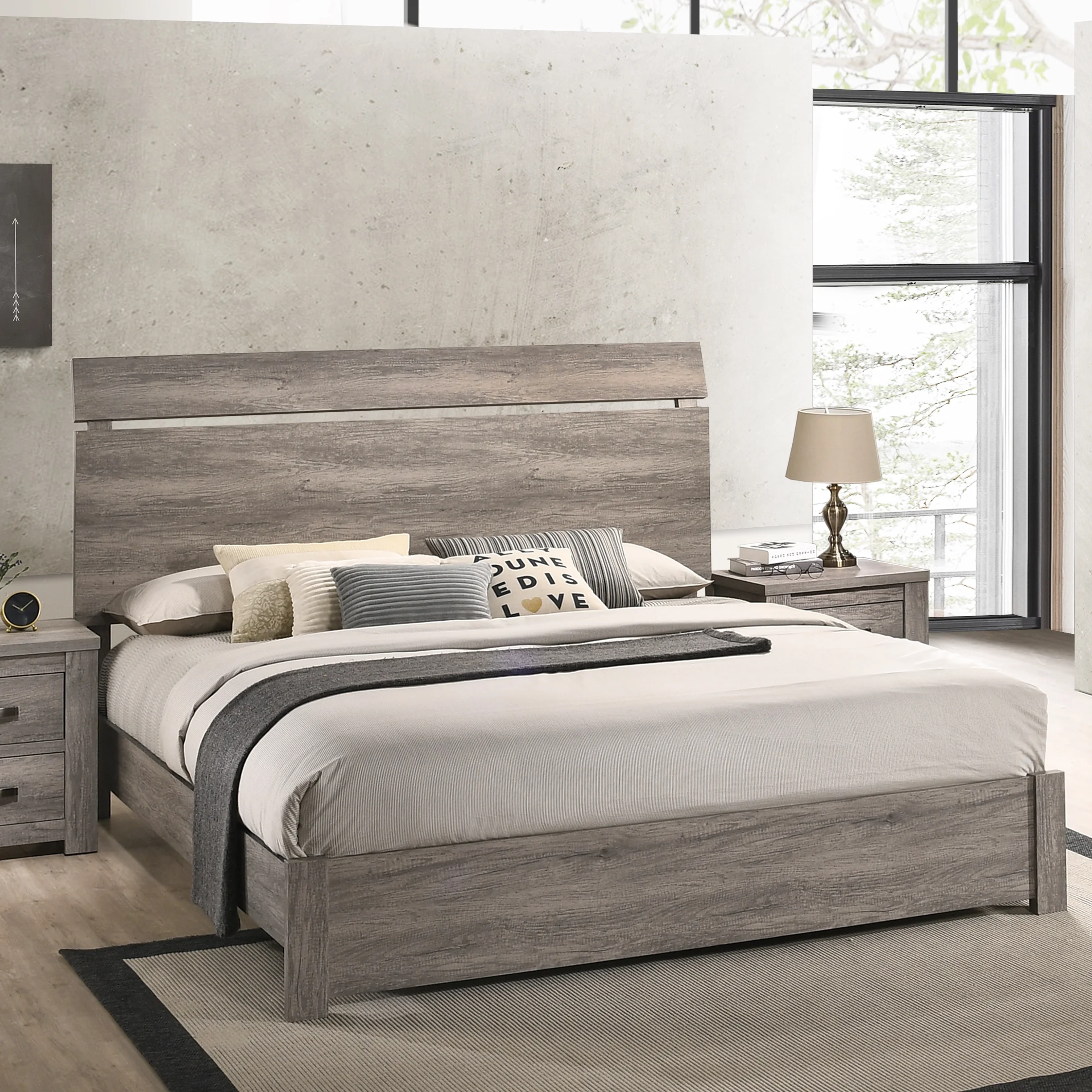 Roundhill Floren Transitional Weathered Gray Wood 4-Piece Bedroom Set, Queen